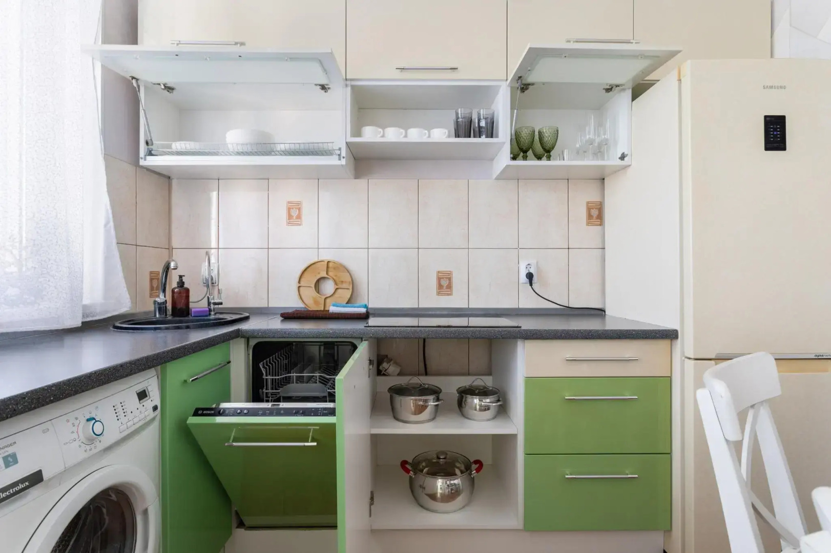 ПоСутки в Калининграде на улице Эпроновская