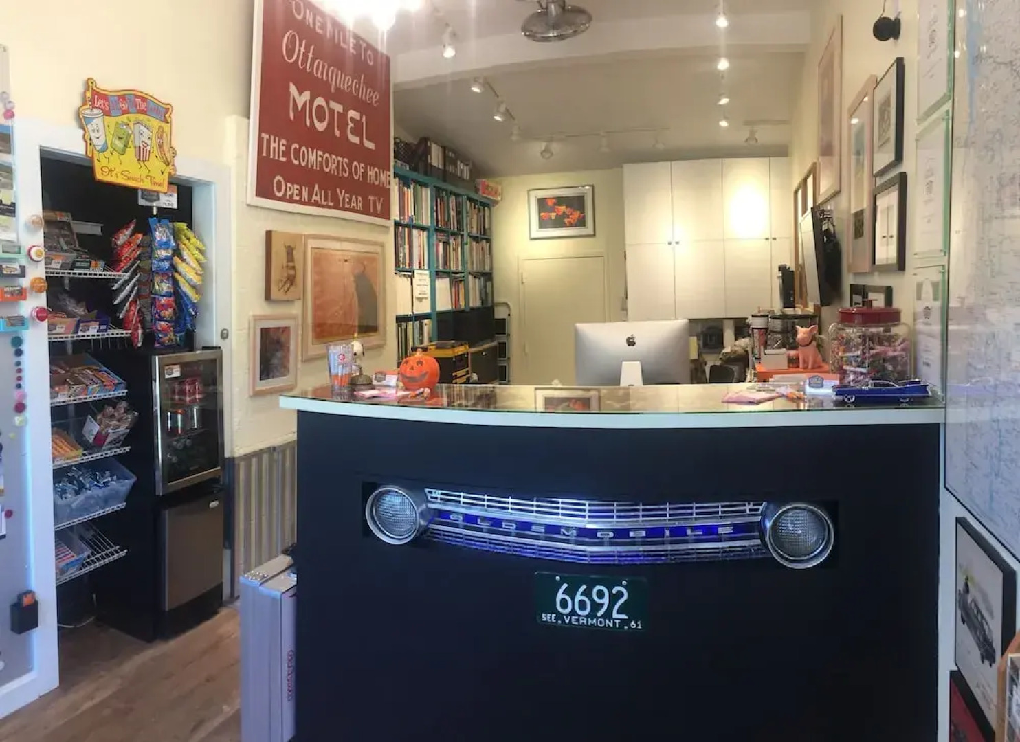 Sleep Woodstock Motel