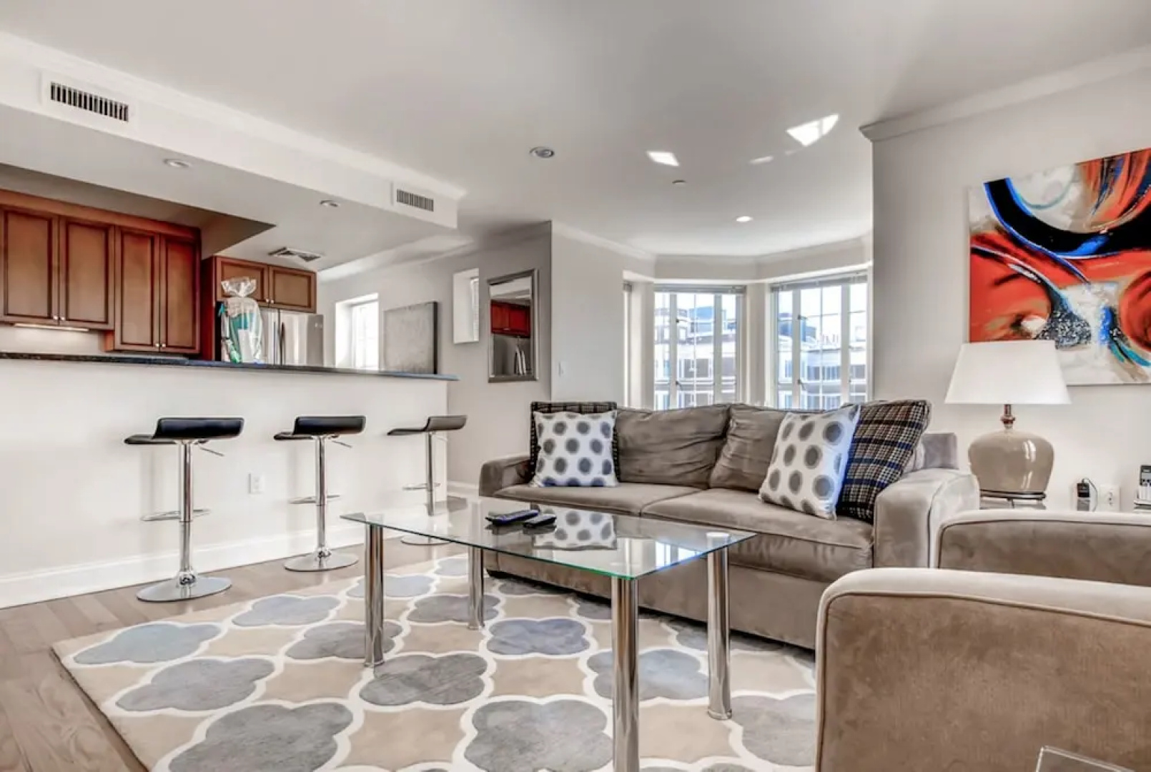 Global Luxury Suites at the Riverway