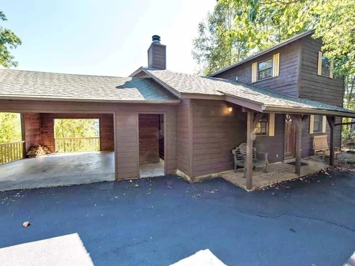 Woodshed 2 Bedroom Home with Mountain View