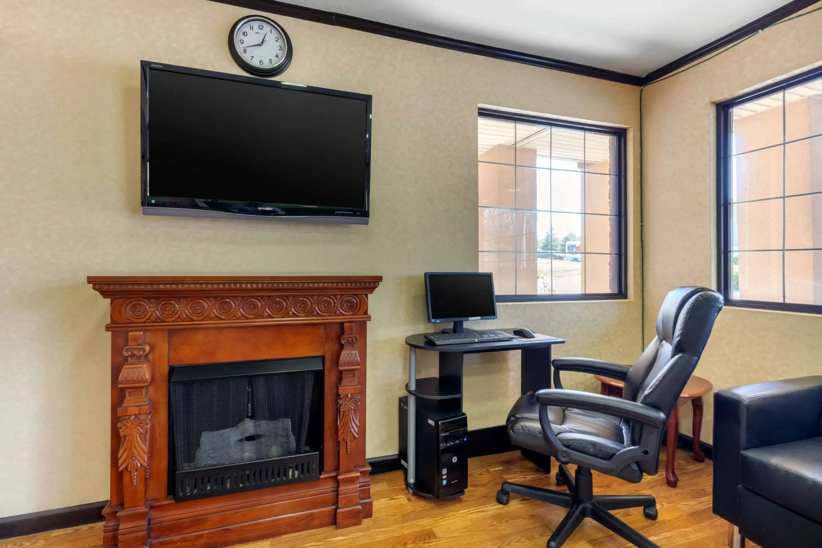 Econo Lodge Nashville near Percy Priest Lake