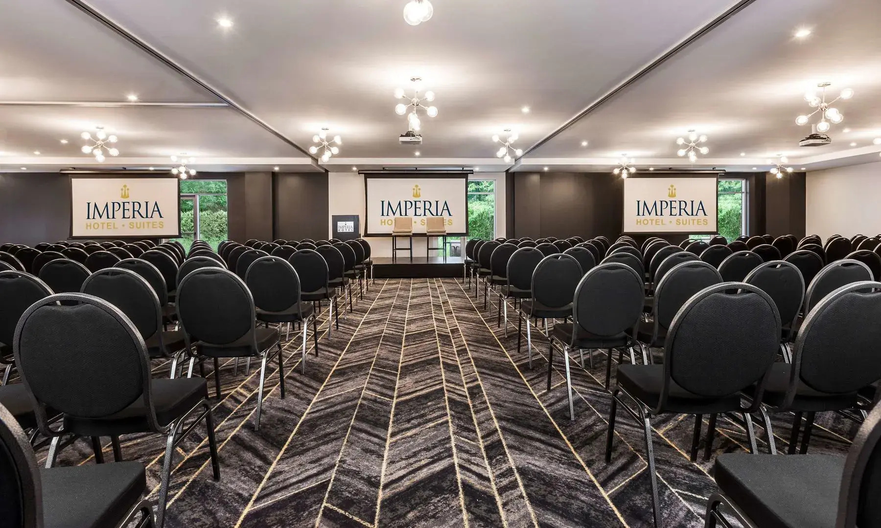 Imperia Hotel & Suites Boucherville
