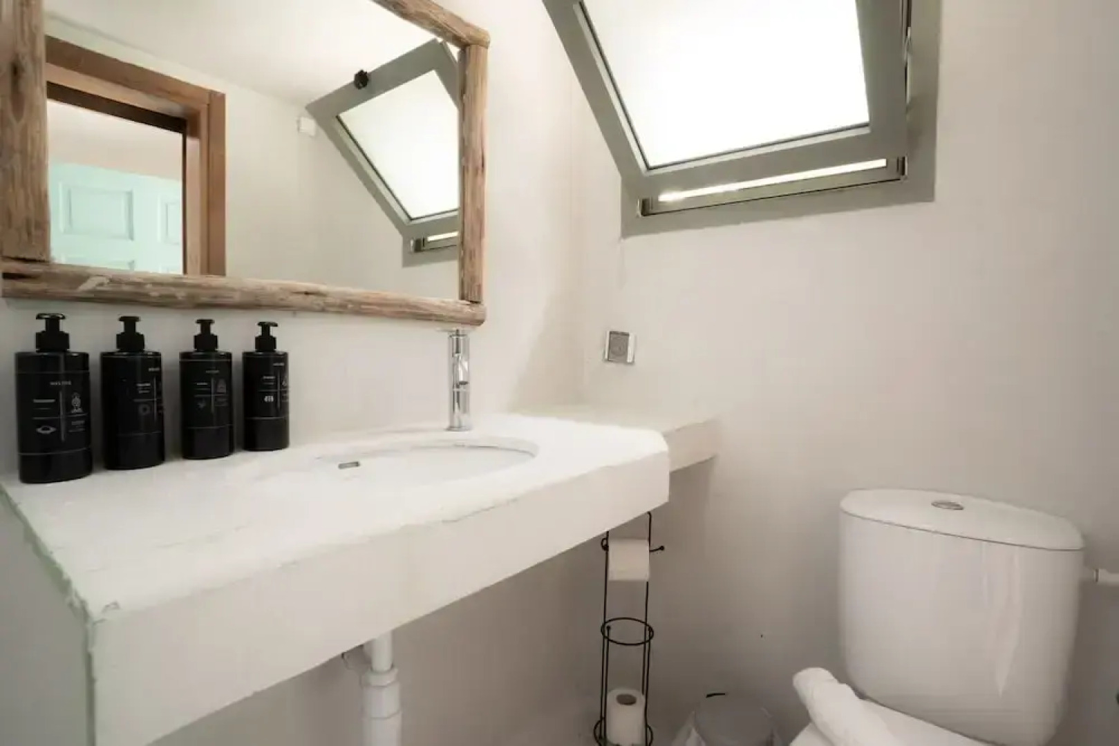 Mantur Parod by Selina