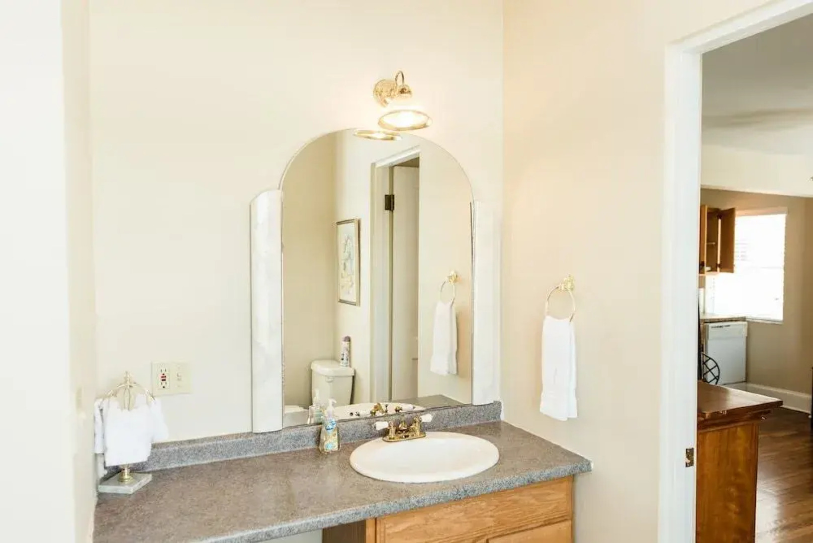 Capernaum Lakeside Lodge