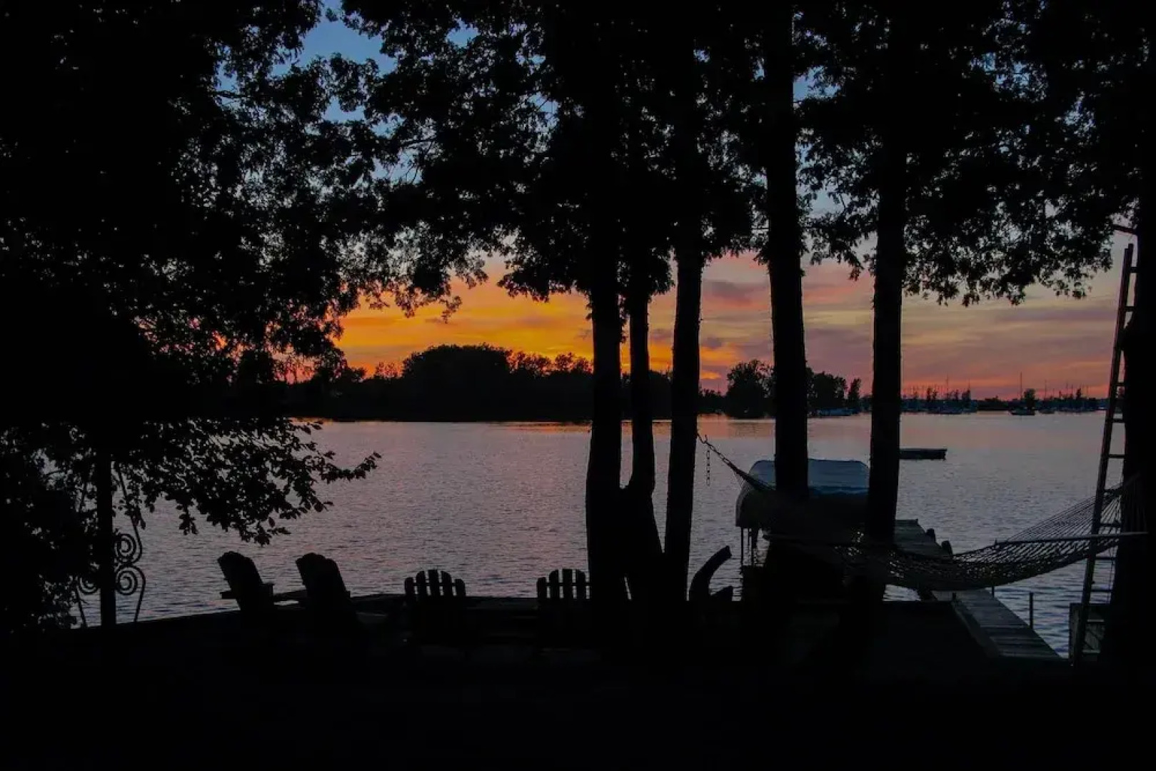 Waterfront North Hero Home w/ Screened Porch