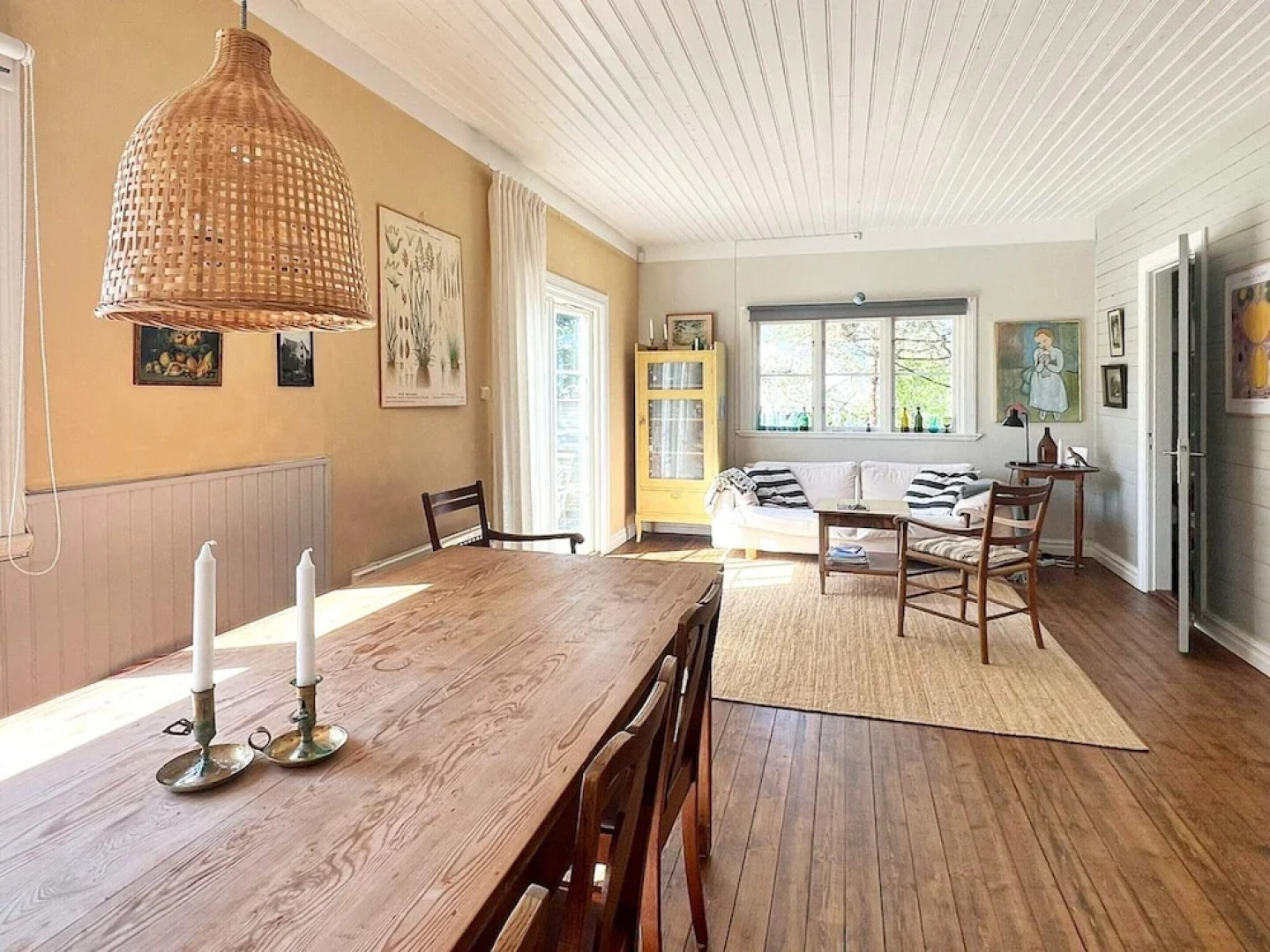 Attractive Apartment With Terrace-by Traum