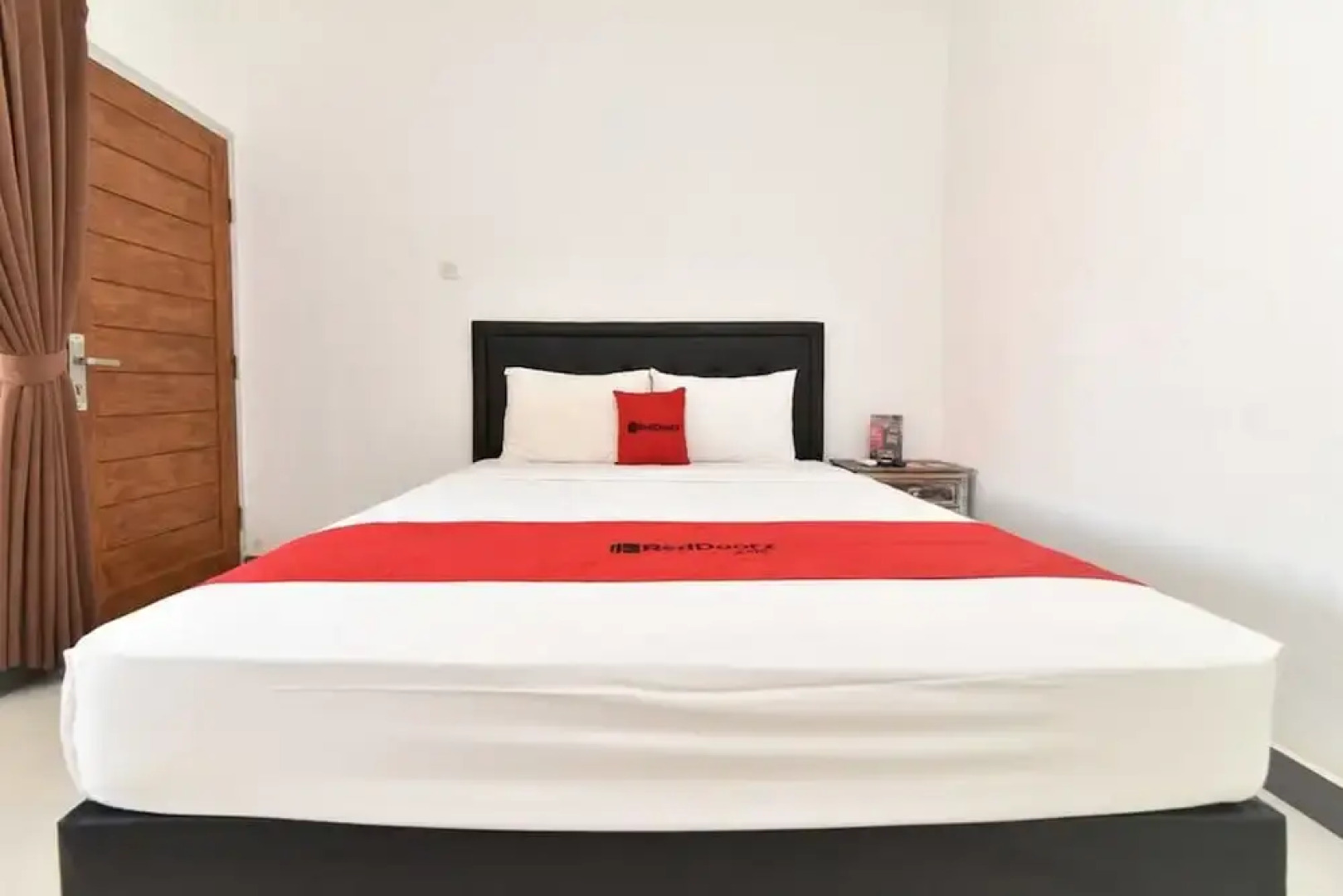 RedDoorz near Tanjung Benoa Beach