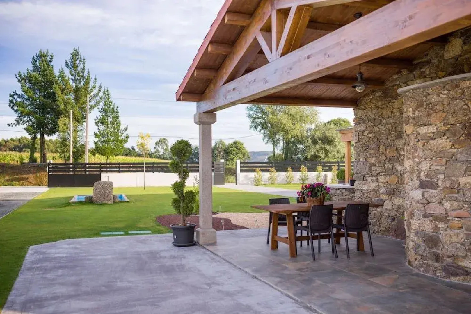 Pensión O Real Boimil