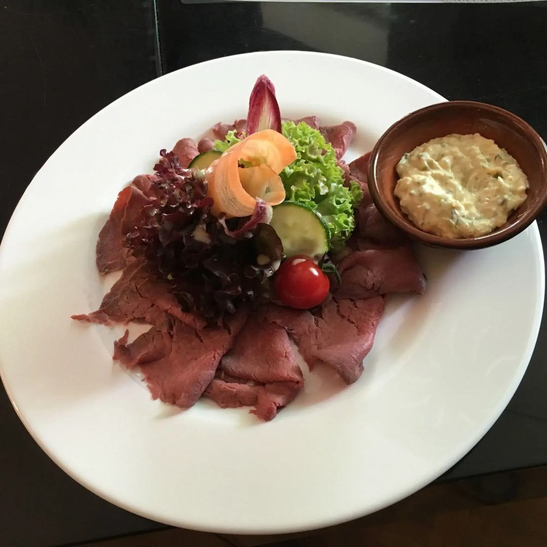 Au Cheval Blanc Hôtel et Restaurant