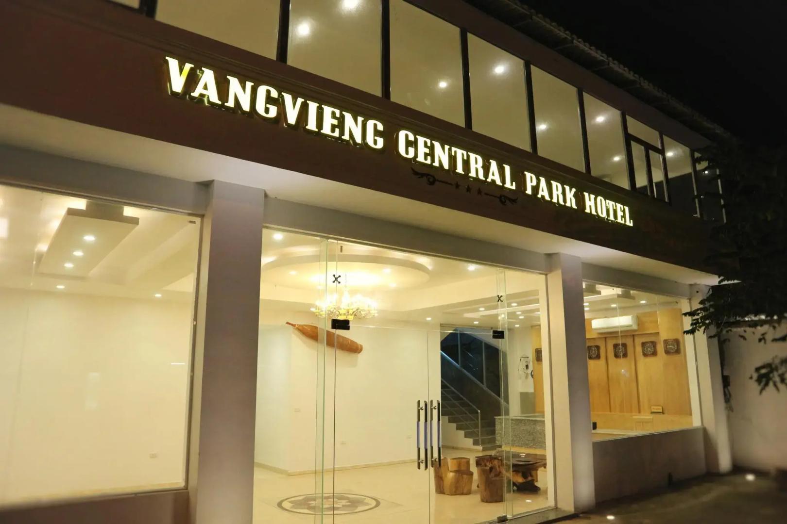 V Central Hotel