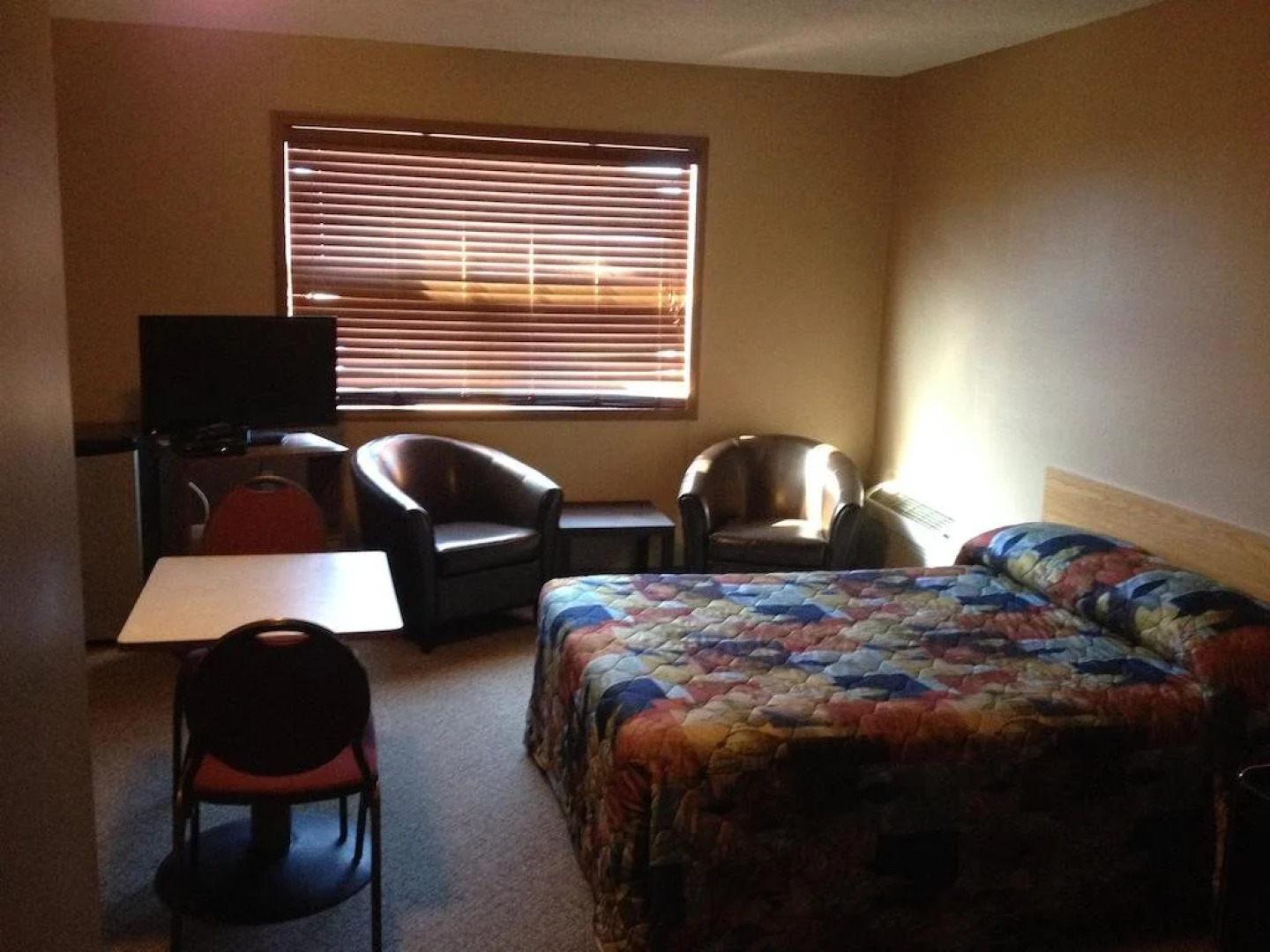 Chubby's Bar & Motel