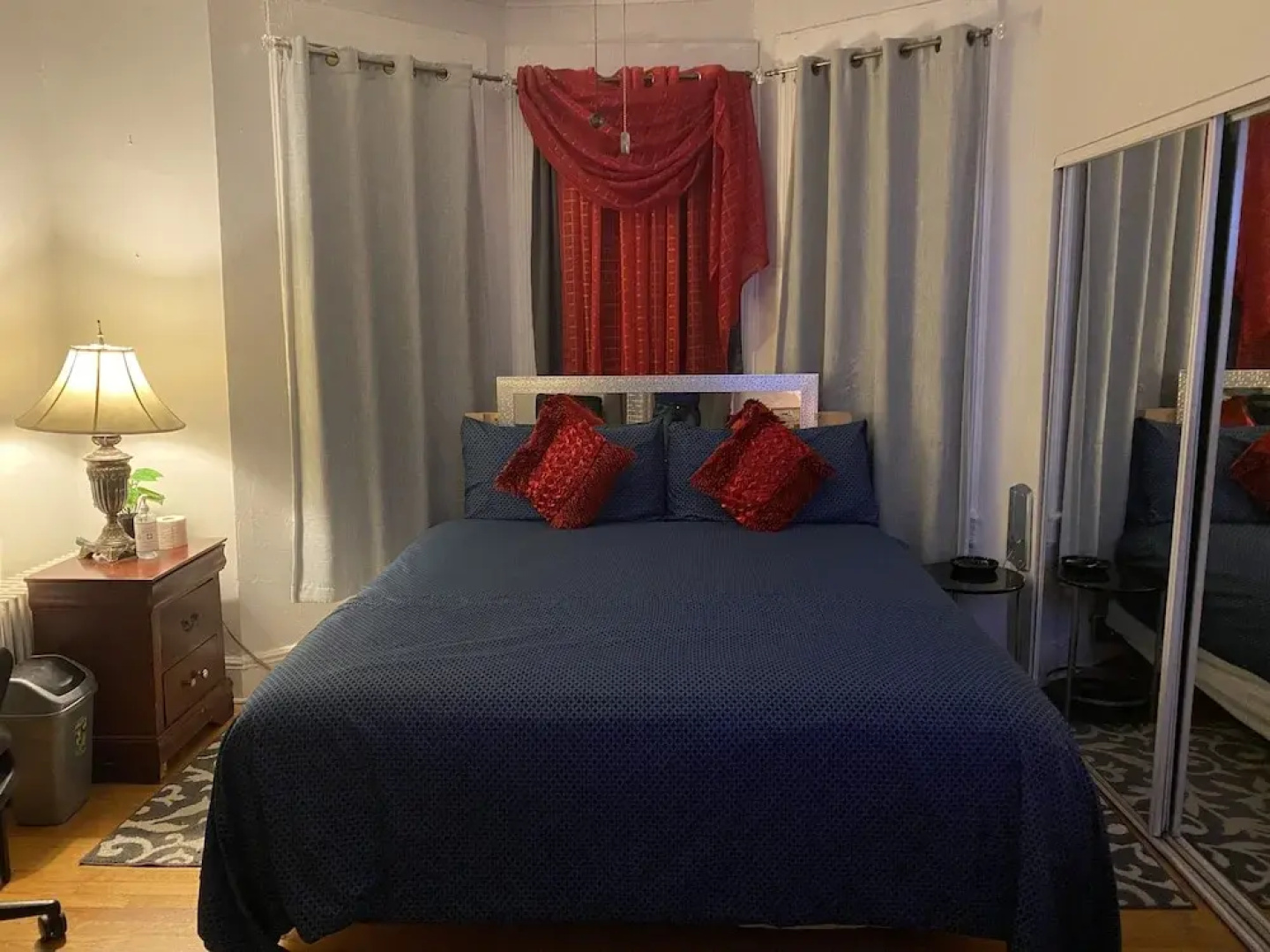 Room-7 Private Room With Jacuzzi, Massag