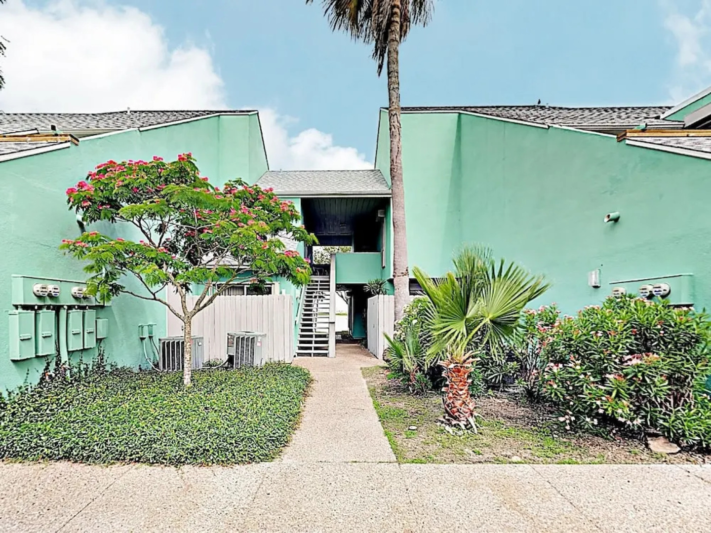 14300 Corpus Christi - 3 Br Condo