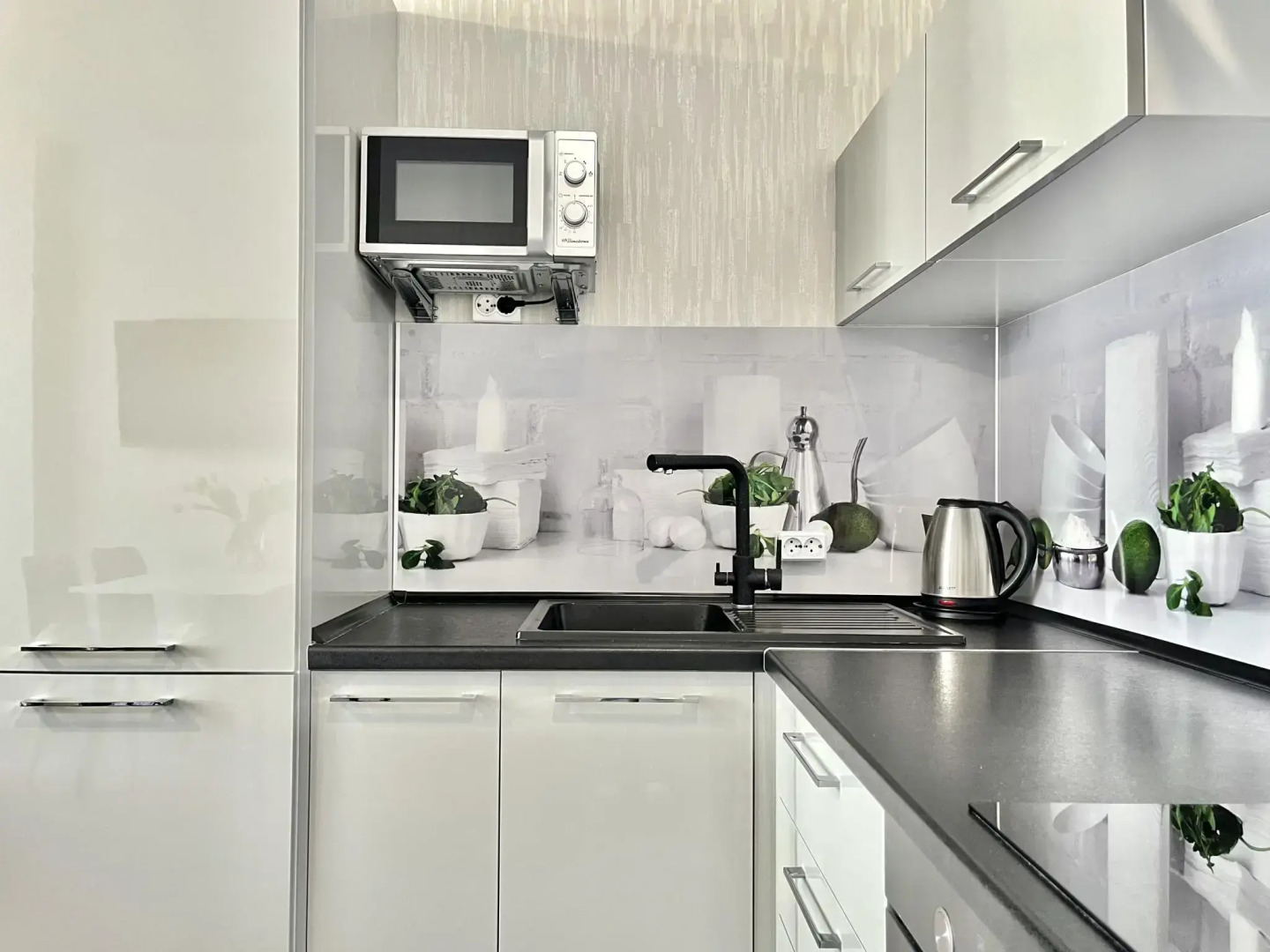 Премьер Апарт на Сапфирной 15