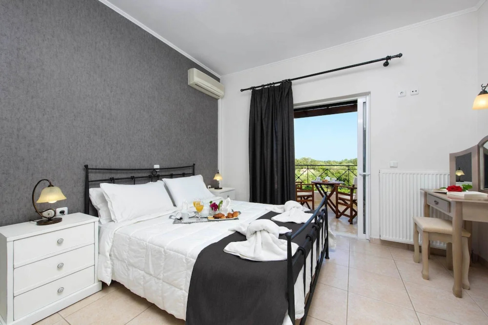 Il Tesori Dassia Villas