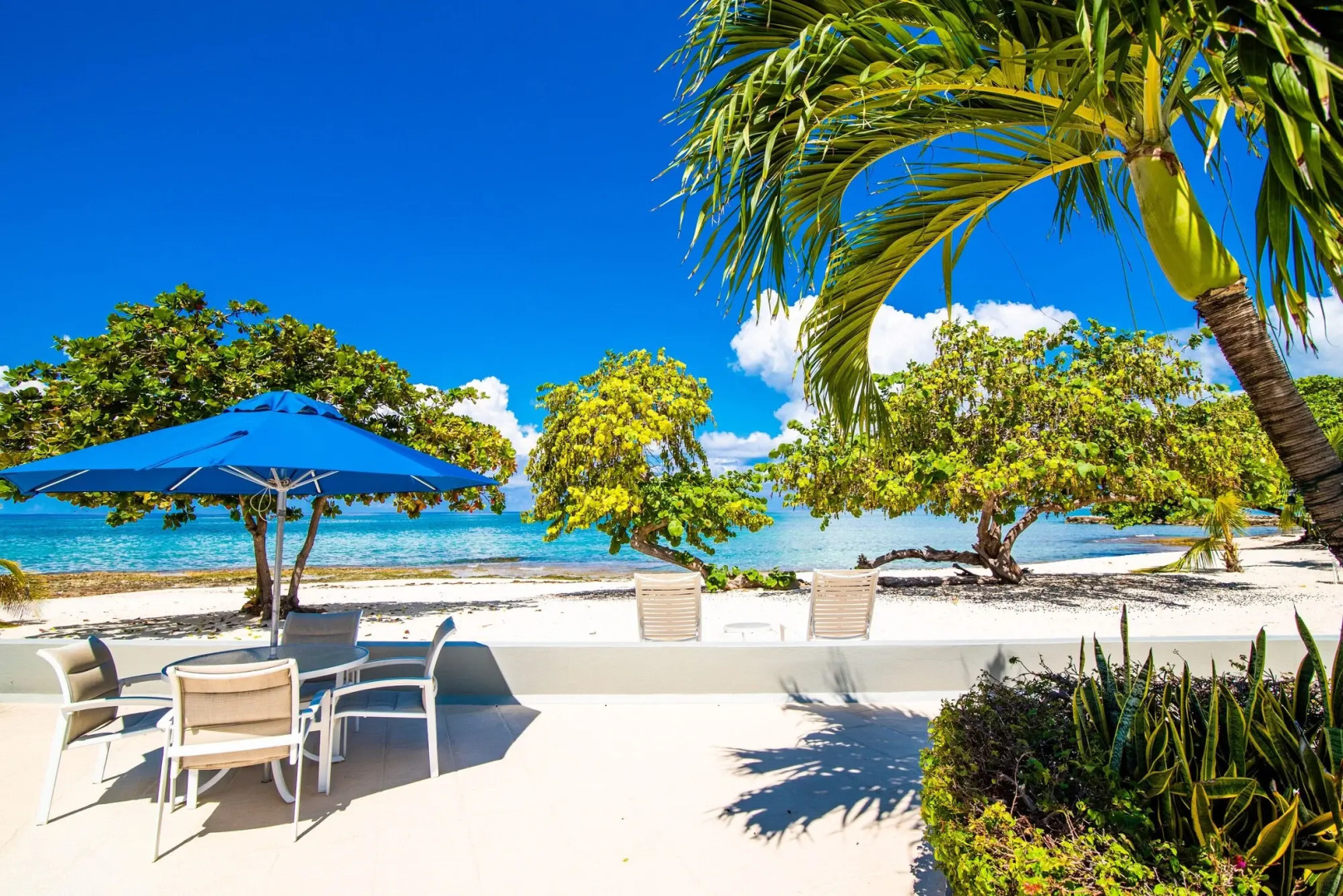 The Grandview Condos on Seven Mile Beach