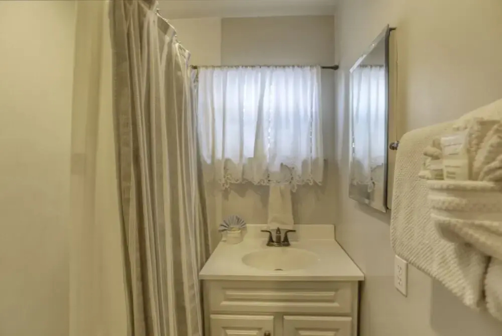 369 Stimson 3 Bedroom Home by Redawning