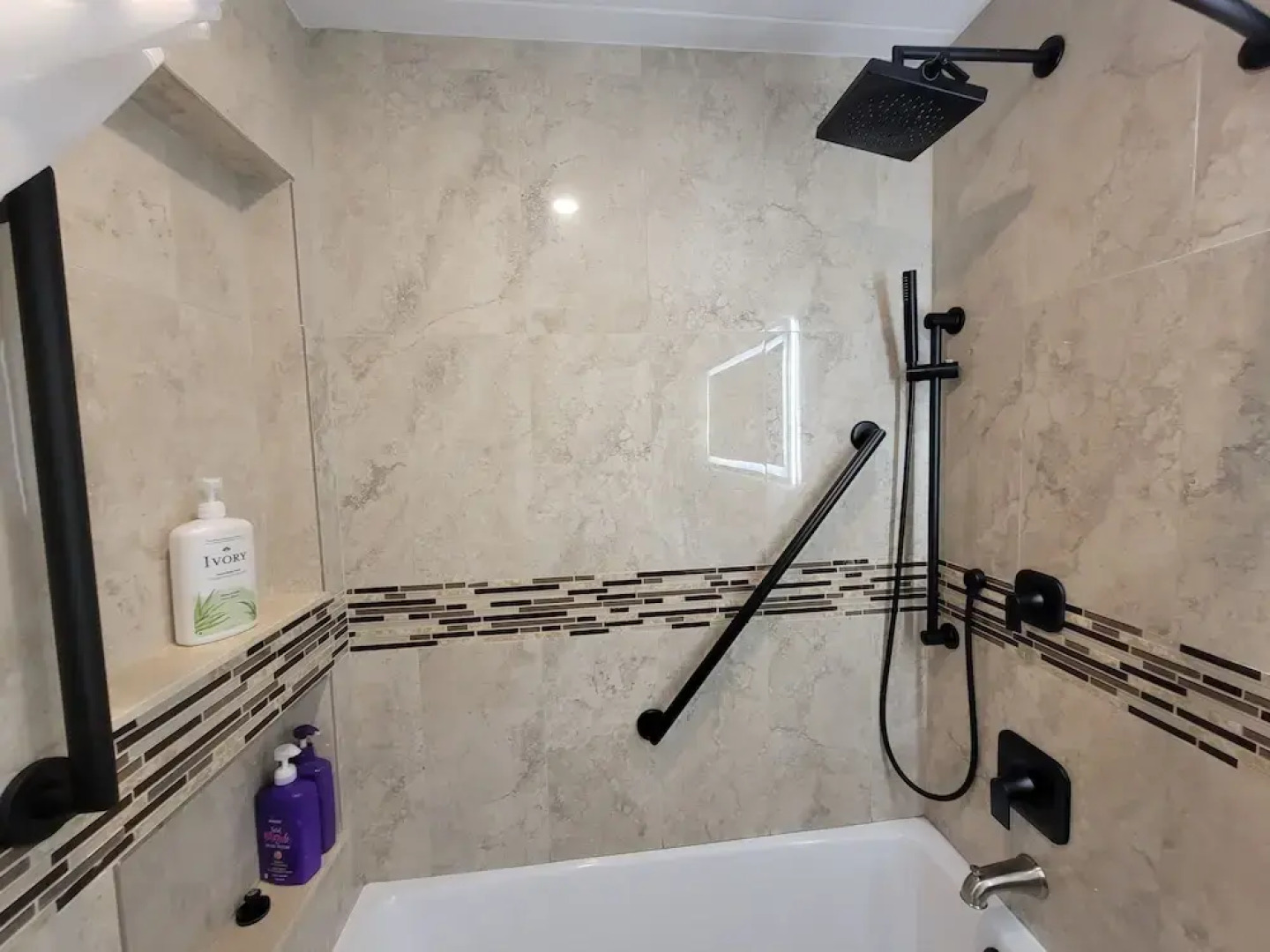 IVACAZ Suites on the Golf Course