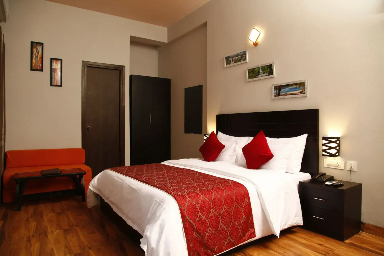 Anandam Clarks Inn Suites Vrindavan
