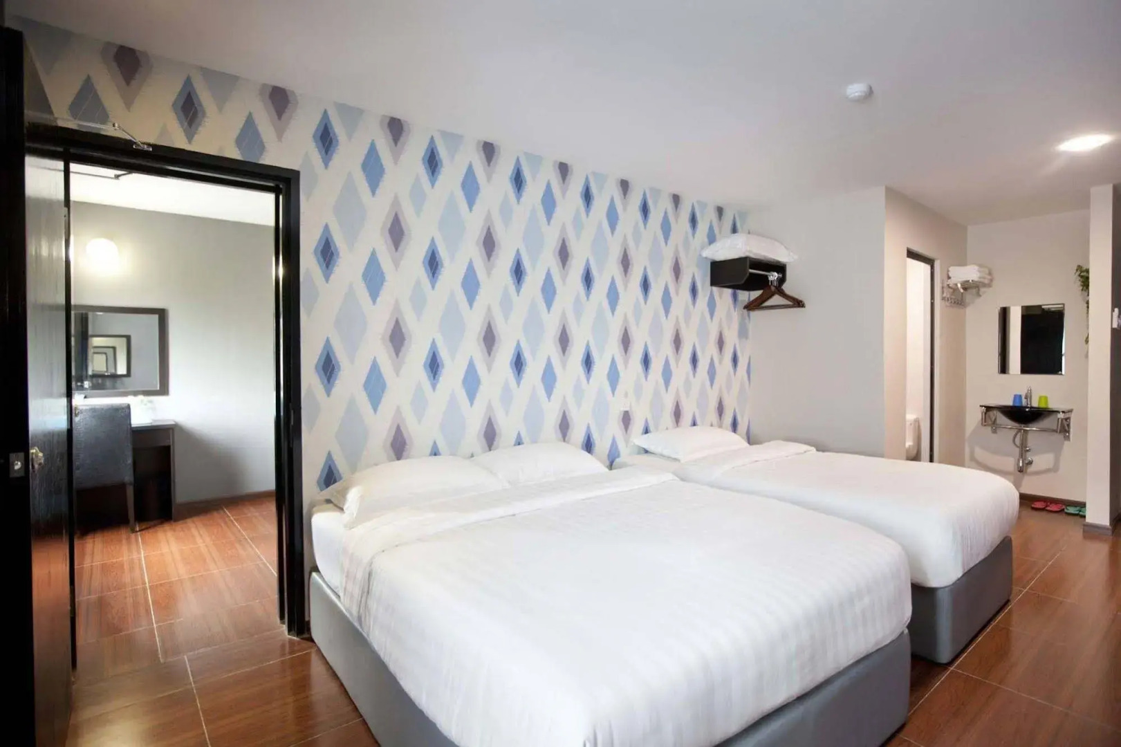 OYO 383 V3 Hotel Nusajaya