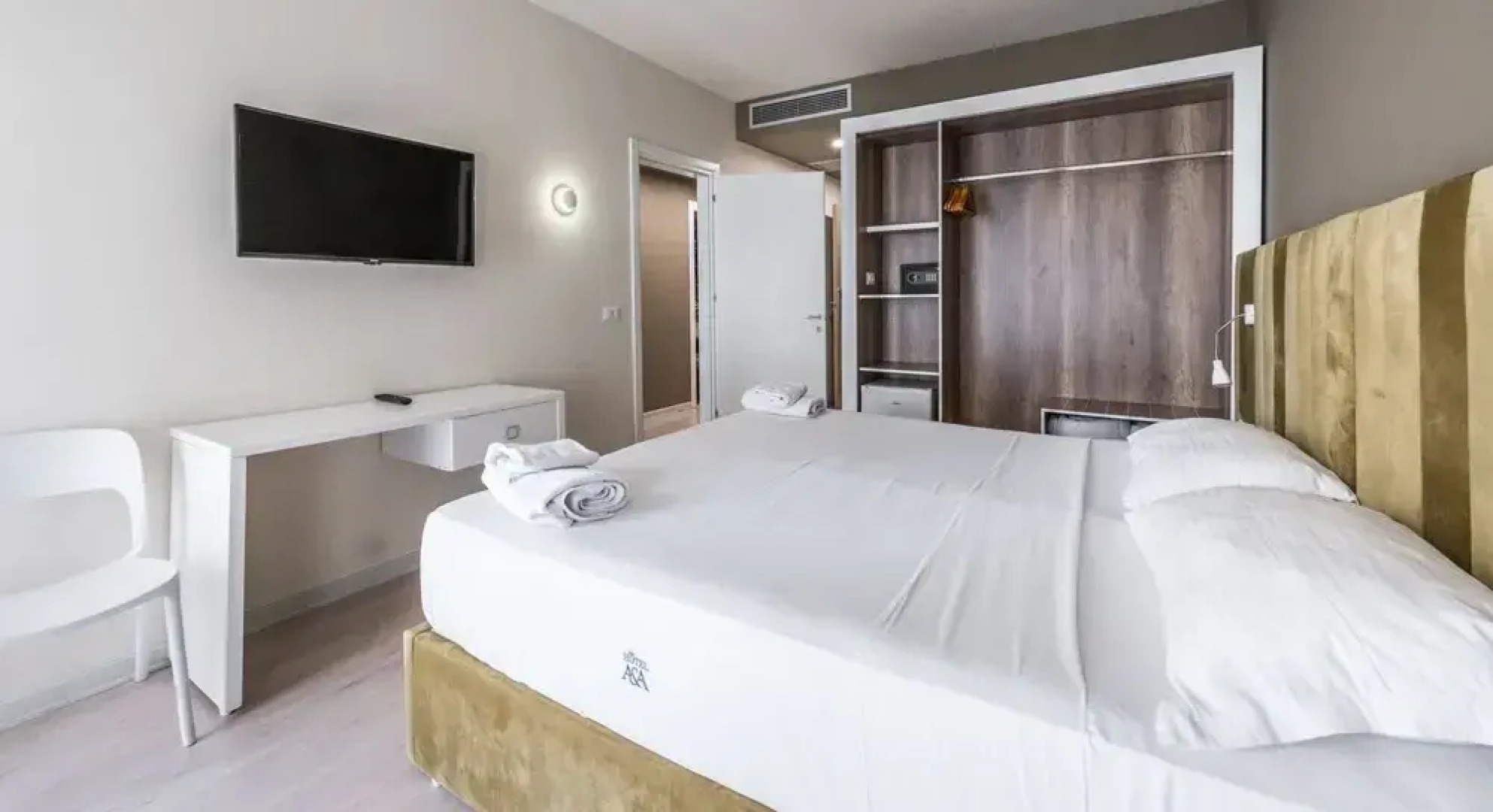 Signature BM Hotel Durres & Beach