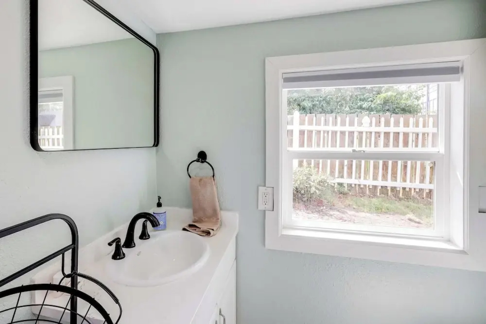 Dog-friendly Anacortes Retreat w/ Shared Hot Tub!