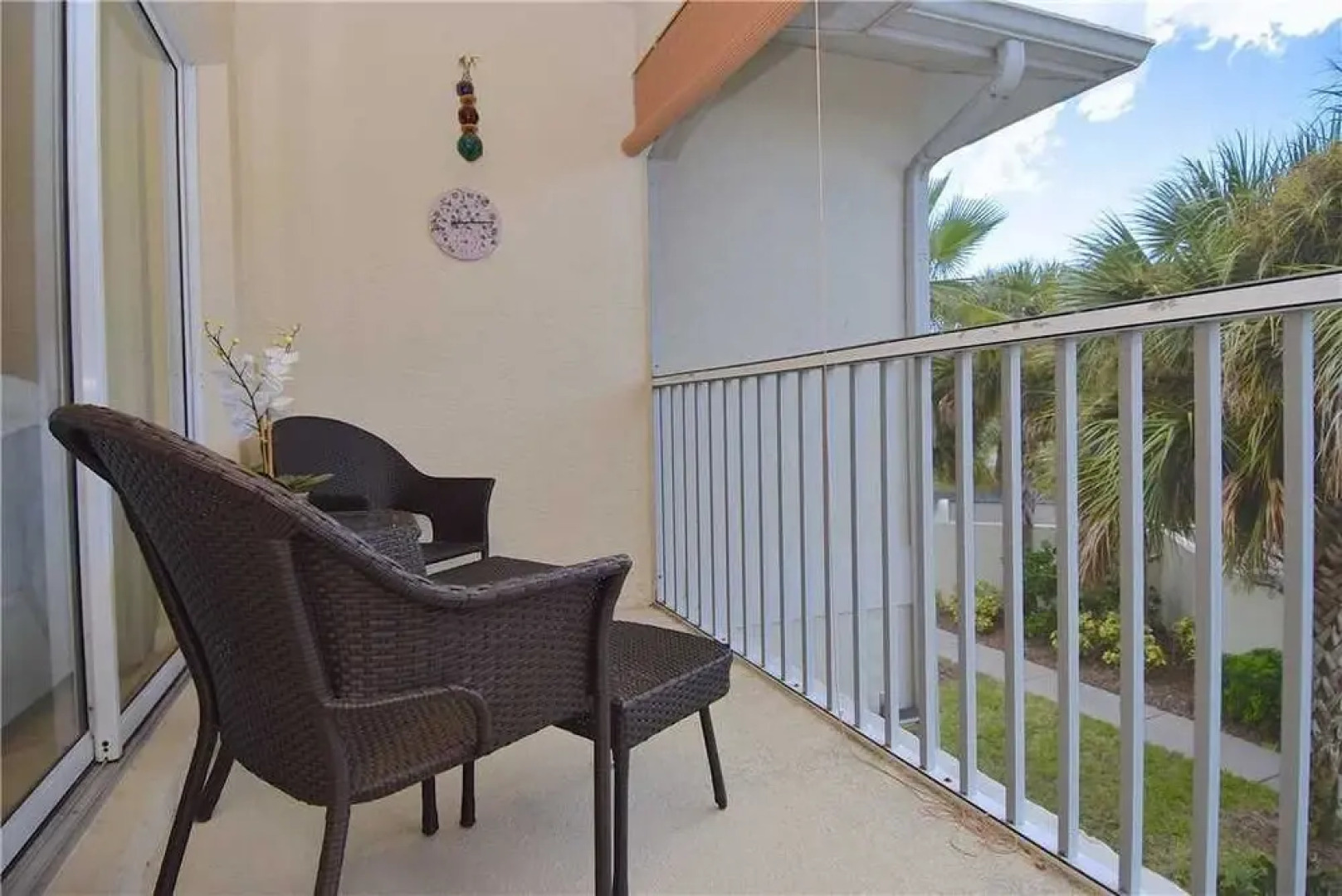 L'Pavia - Two Bedroom Condo