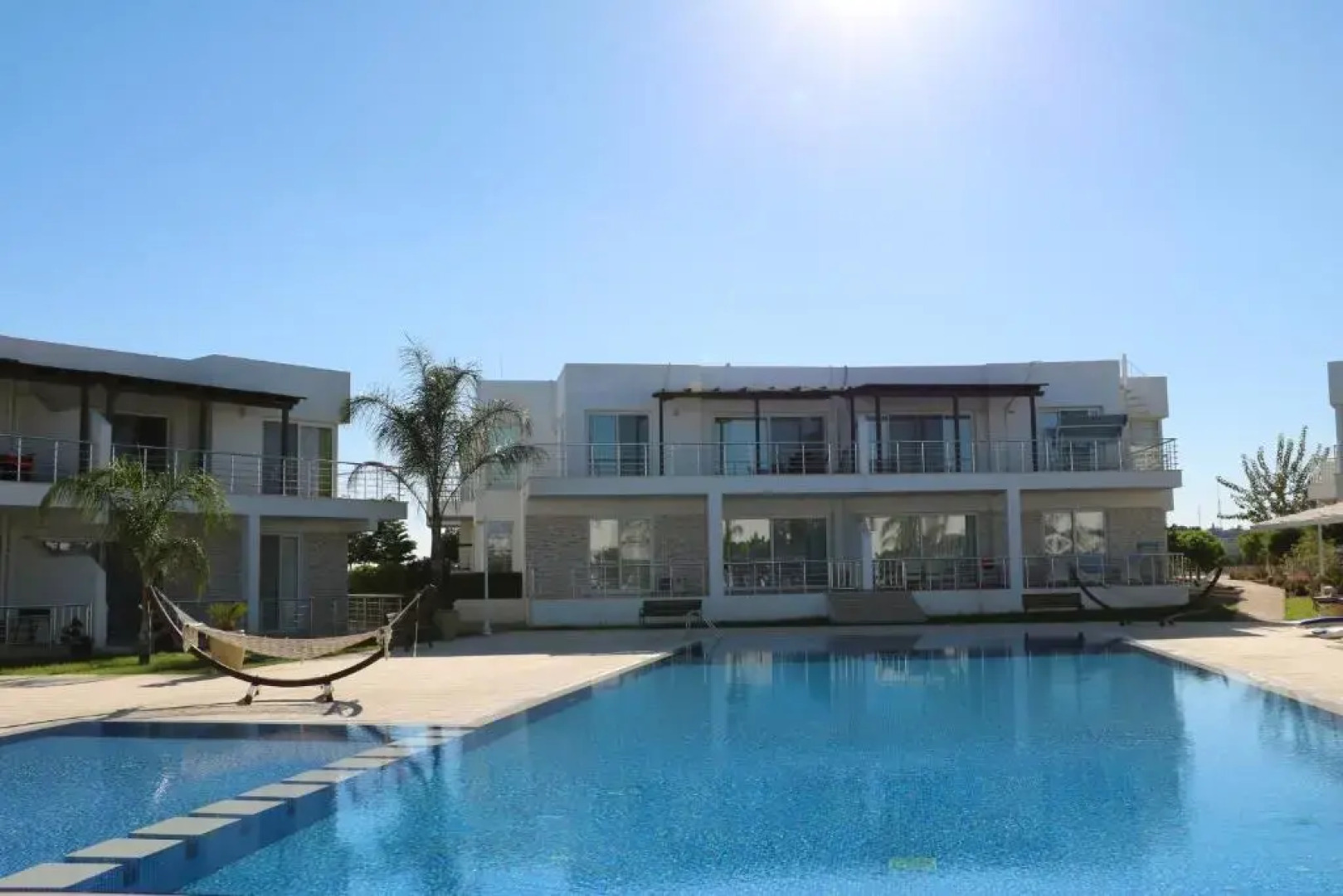 Apartamenty na beregu morja v Tsezar' Bich 3-3