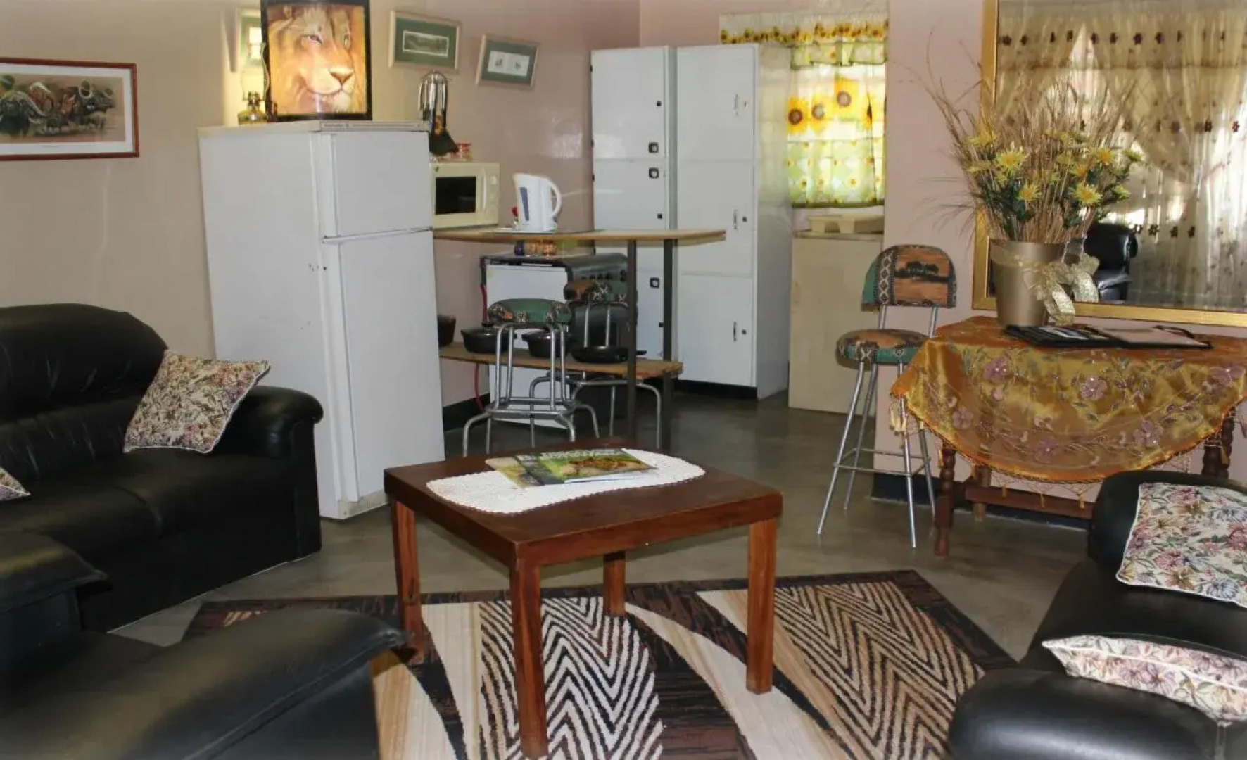 Tshimologo Farm Guest House