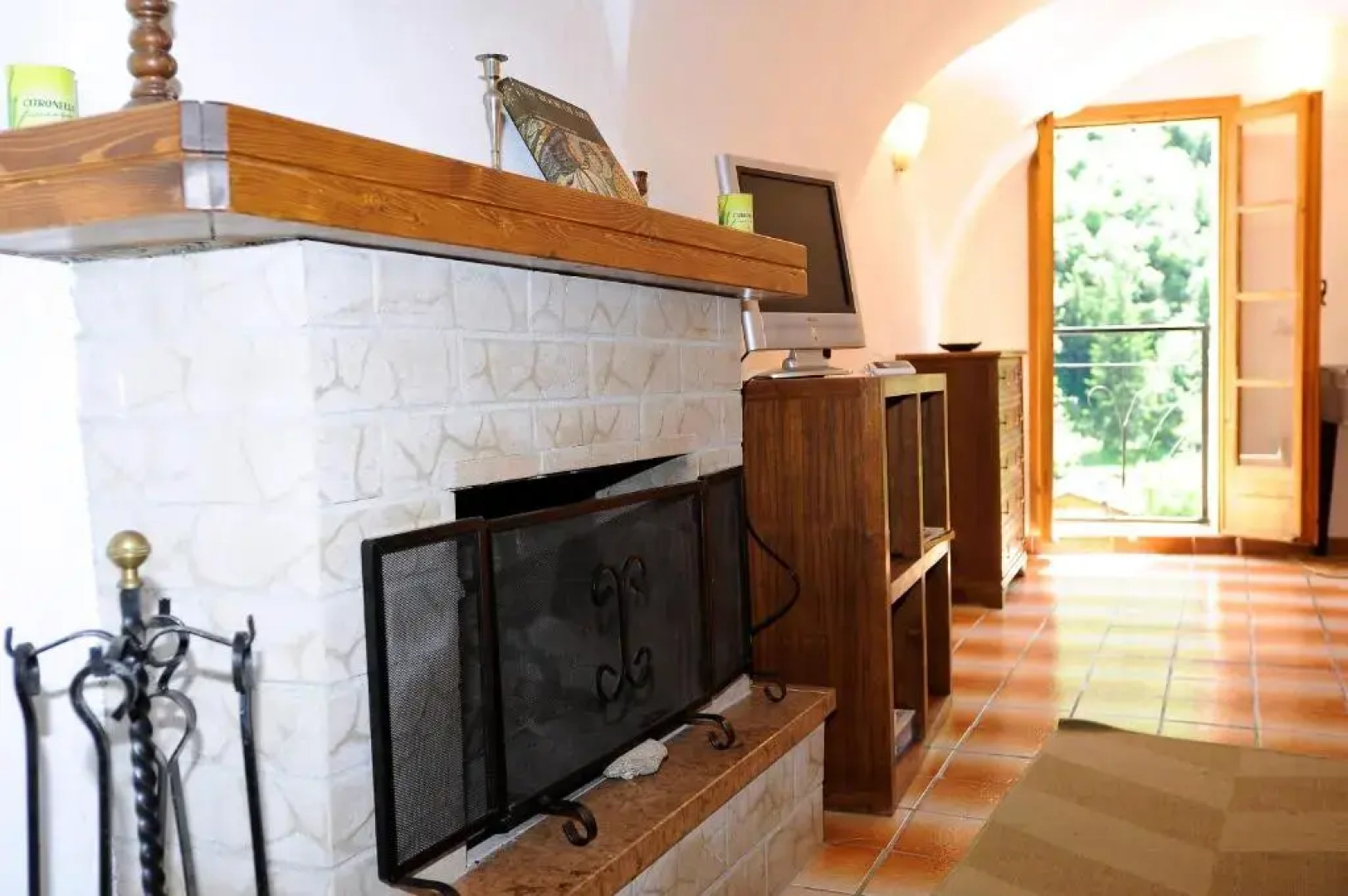 Panoramic Apartment with Balcony and Terrace