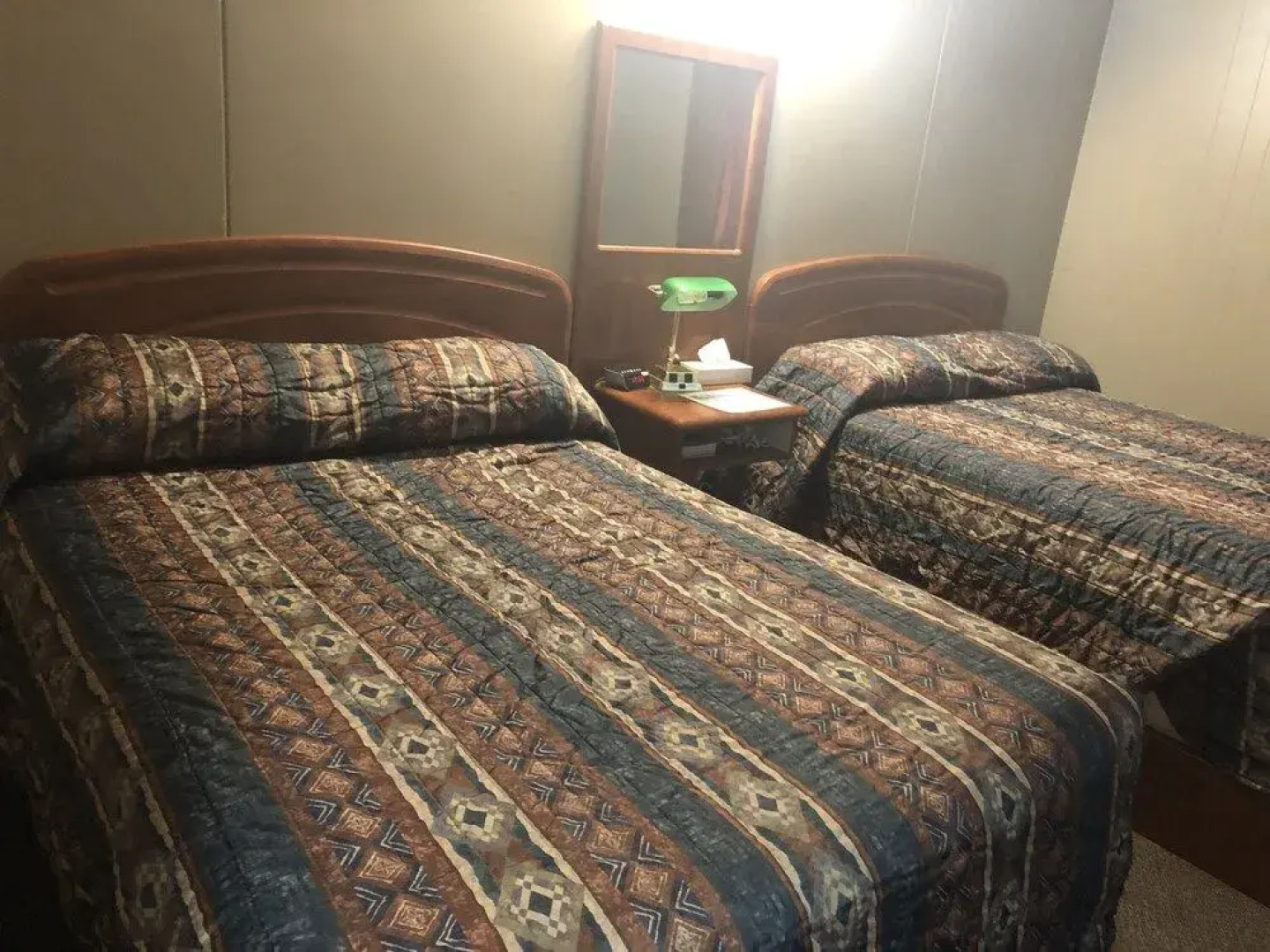 Robins nest motel and cafe