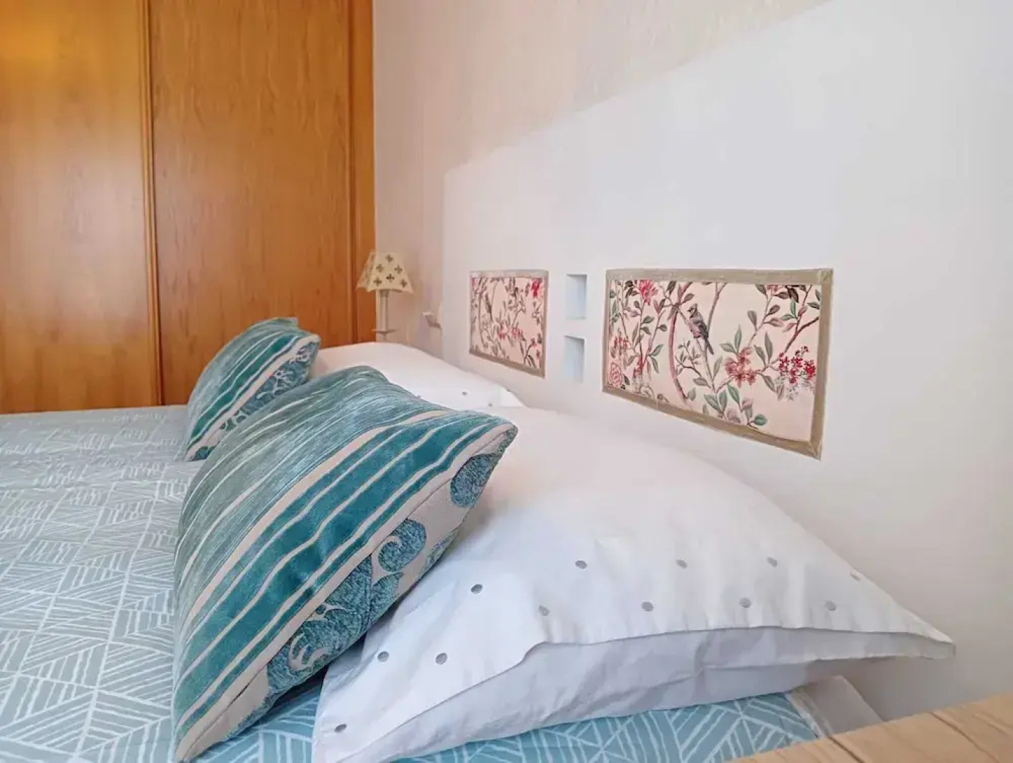 Piso con Piscina y Jardin Cerca de la Playa