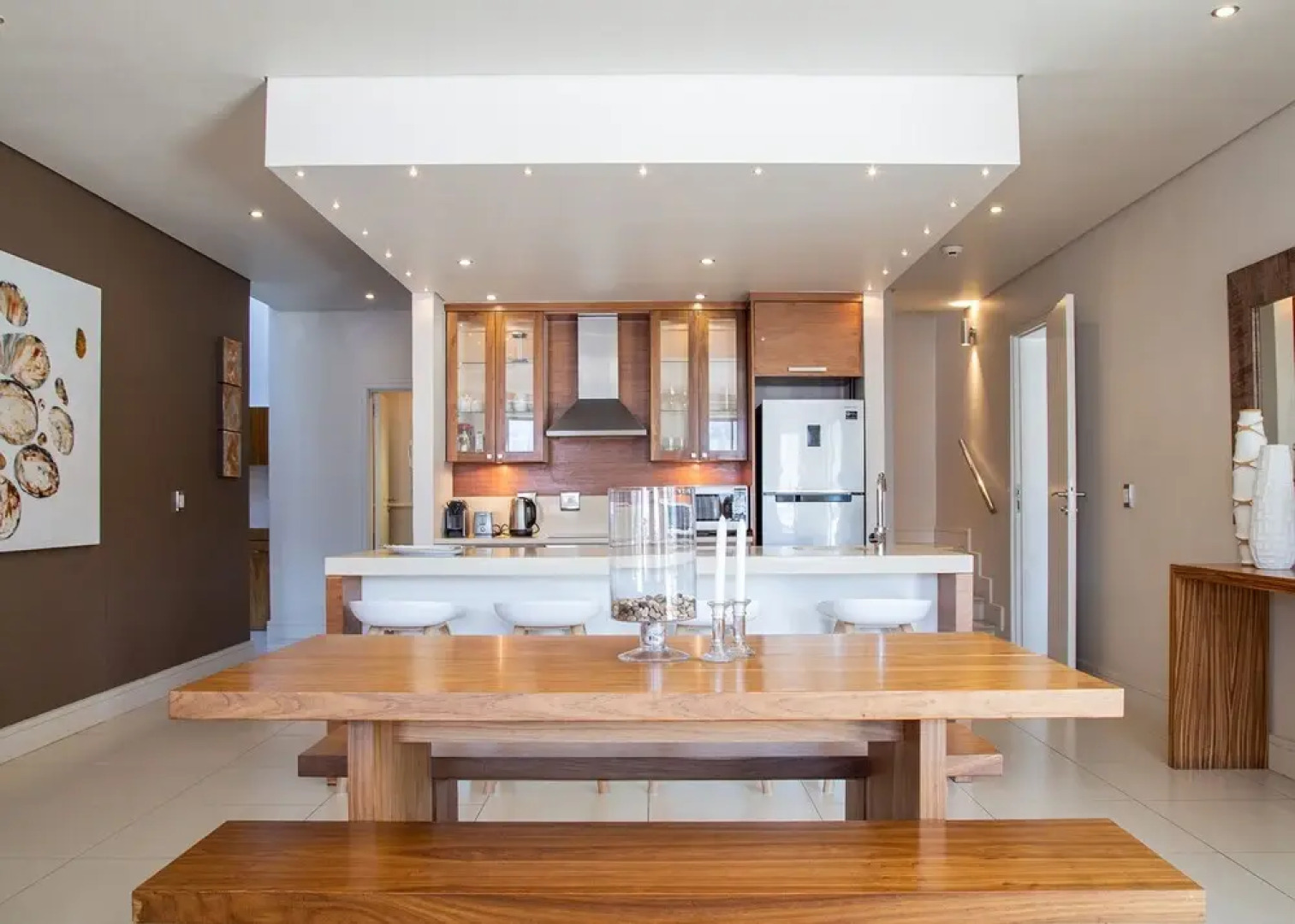 Marine Square Luxury Holiday Suites - Apartments