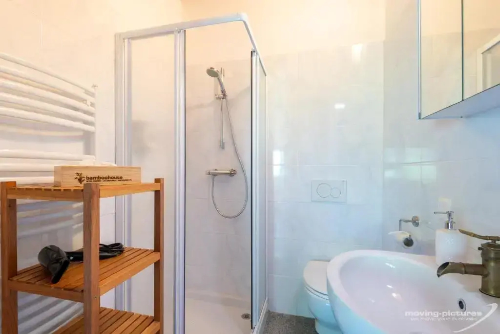 Bamboohouse Motel Riazzino