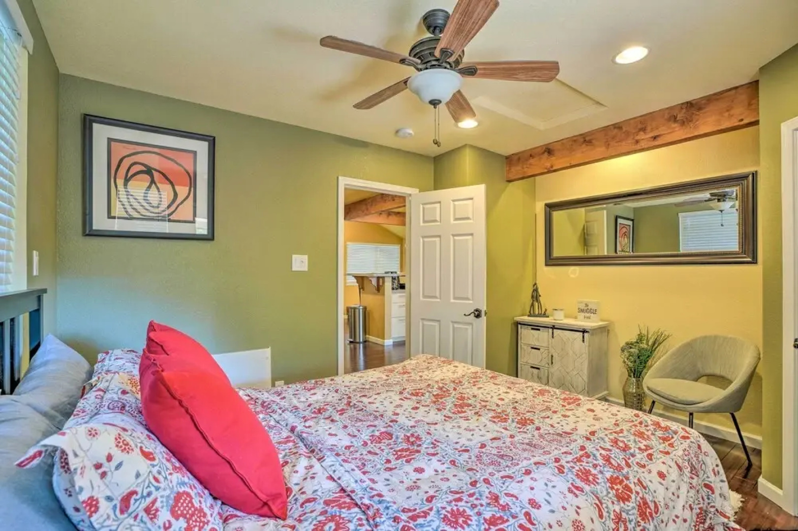 Cozy Cottage w/ Grill - 5 Mi to Mt Baldy Resort!