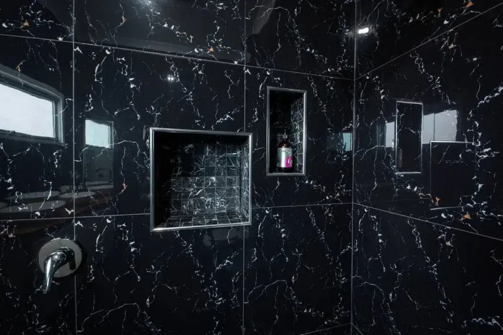 Colours By The Sea Wheelchair Pet-friendly Waterfront Retreat Fireplace Wood Supplied