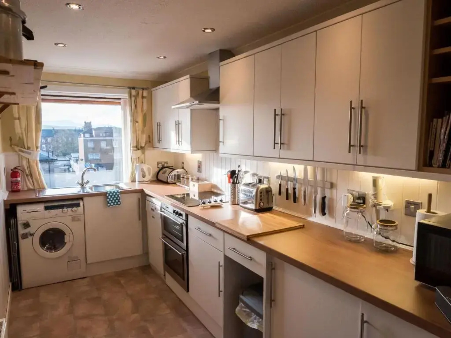 The Flat in the Square