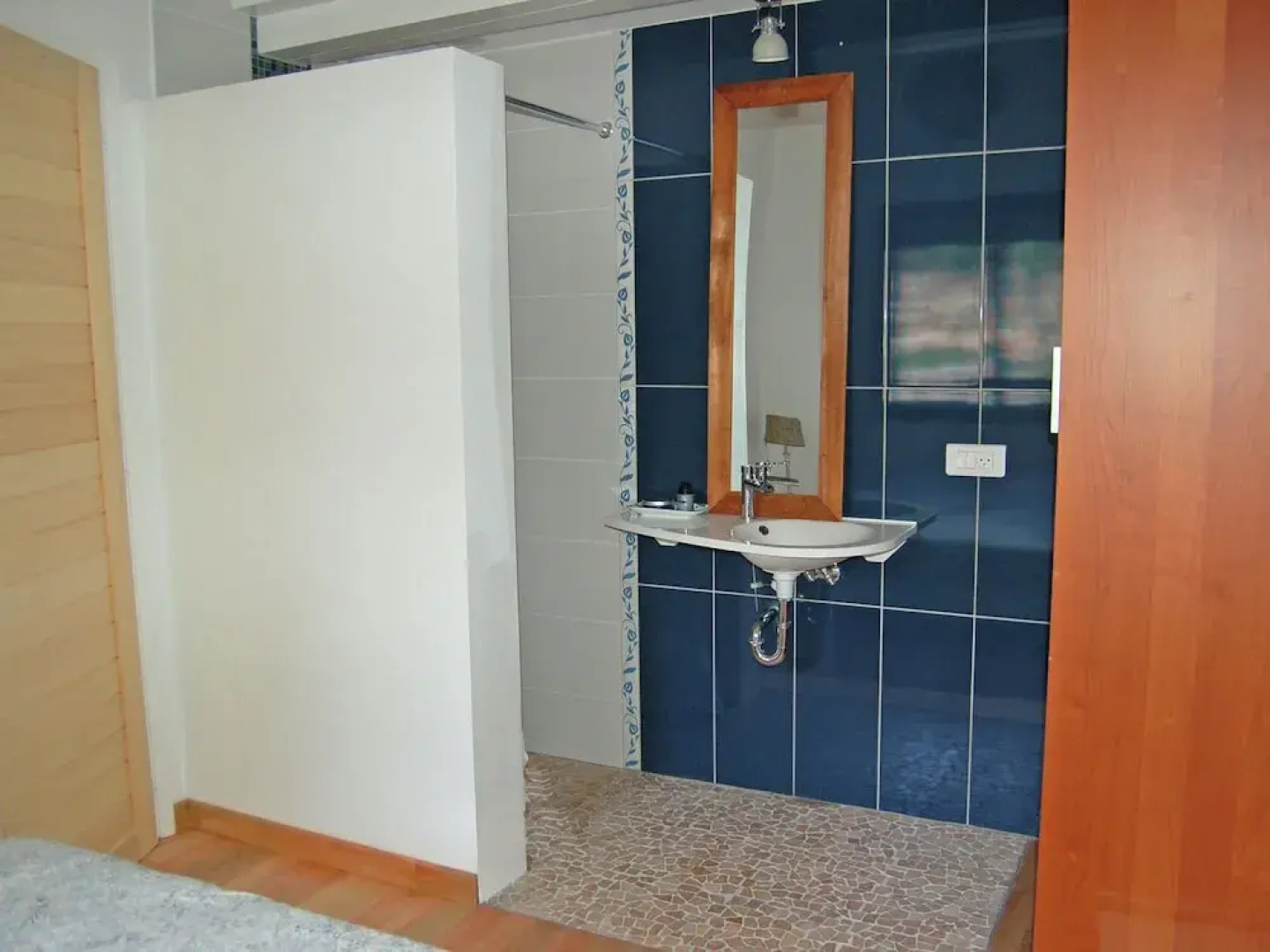 Classy Apartment in La Turbie With Fenced Garden