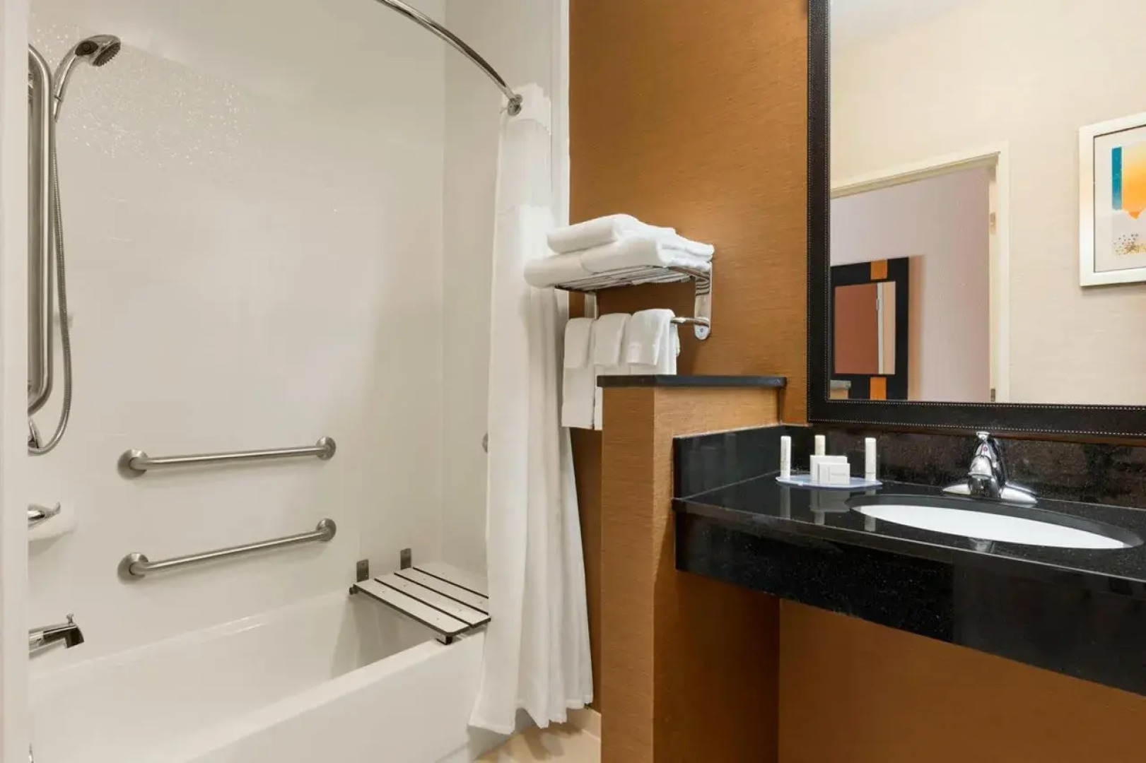 Fairfield Inn & Suites Saginaw