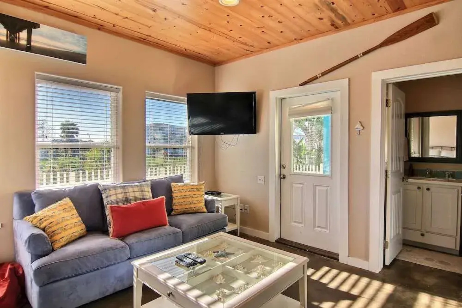 Vw57-ruby Redbird Roost