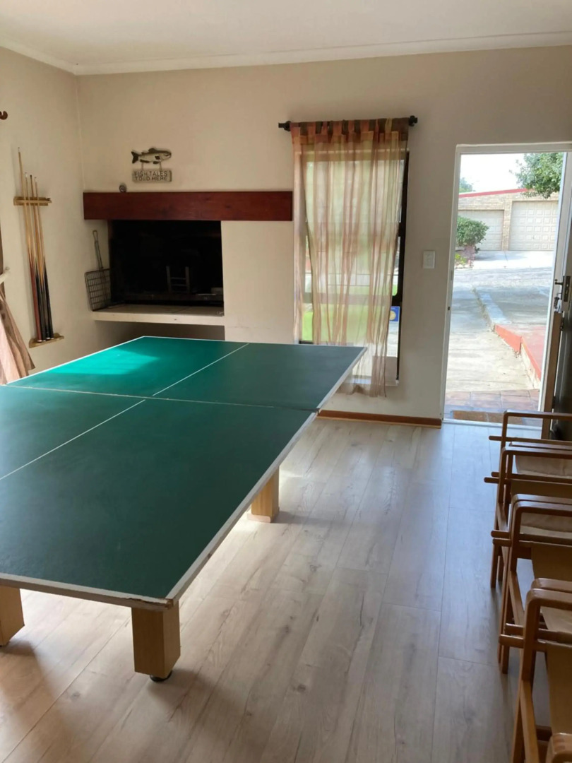 Pole Pole holiday home