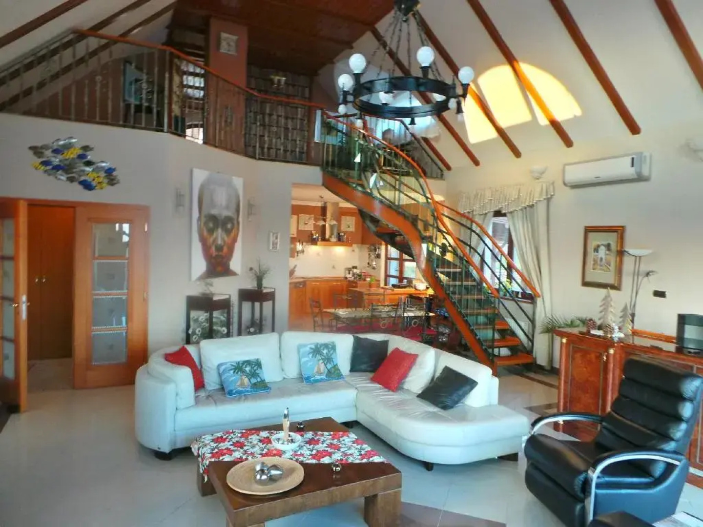 Keith Lakewood Villa