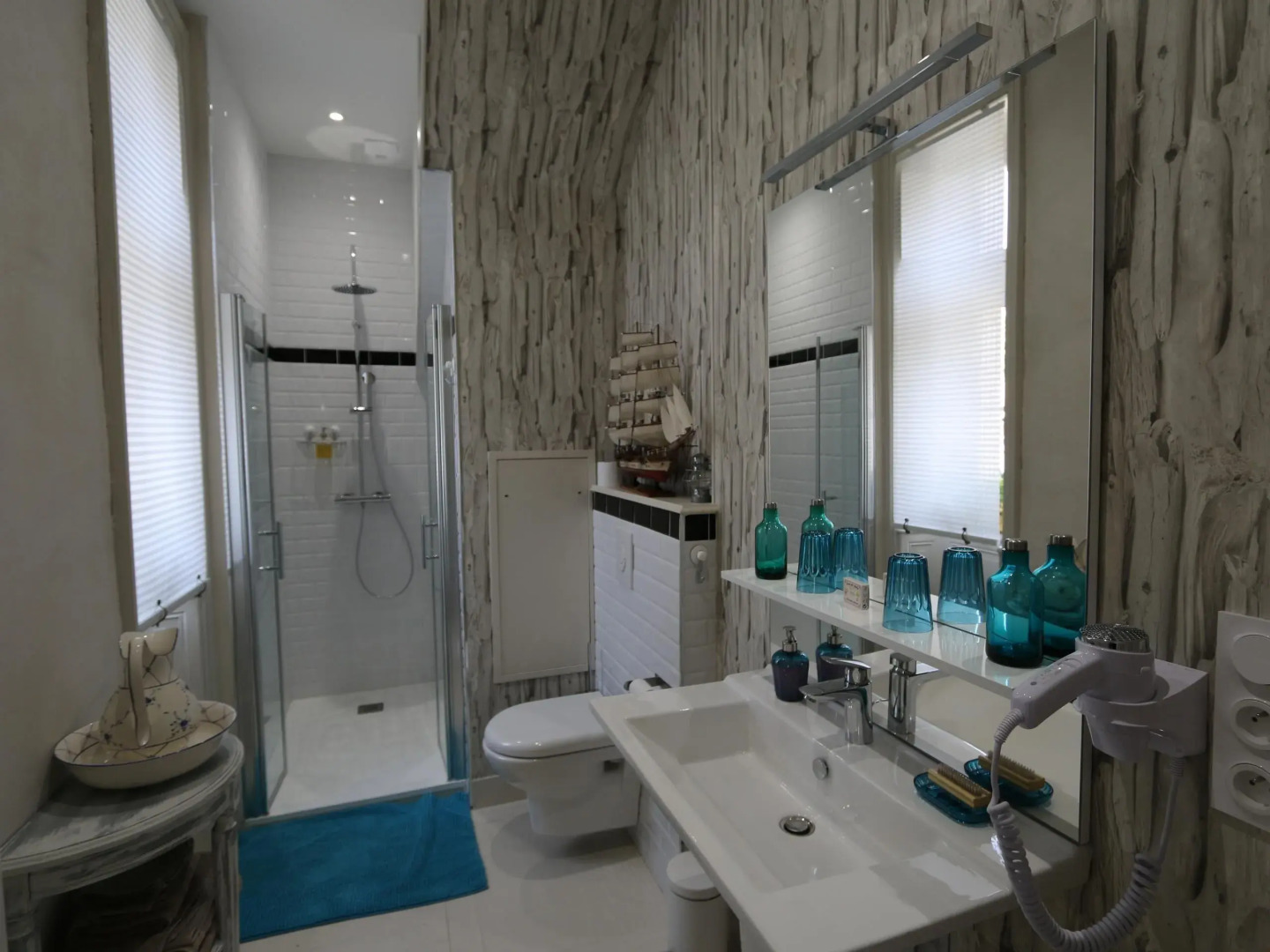 Le Petit Chateau Des Cedres