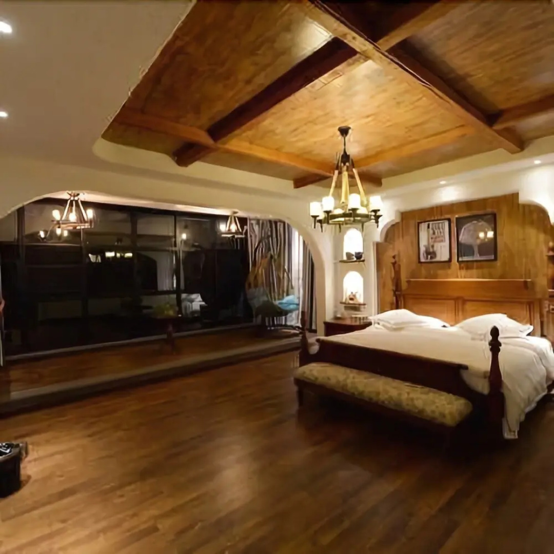 Lugu Lake Xiyue Wetland Landscape Hotel