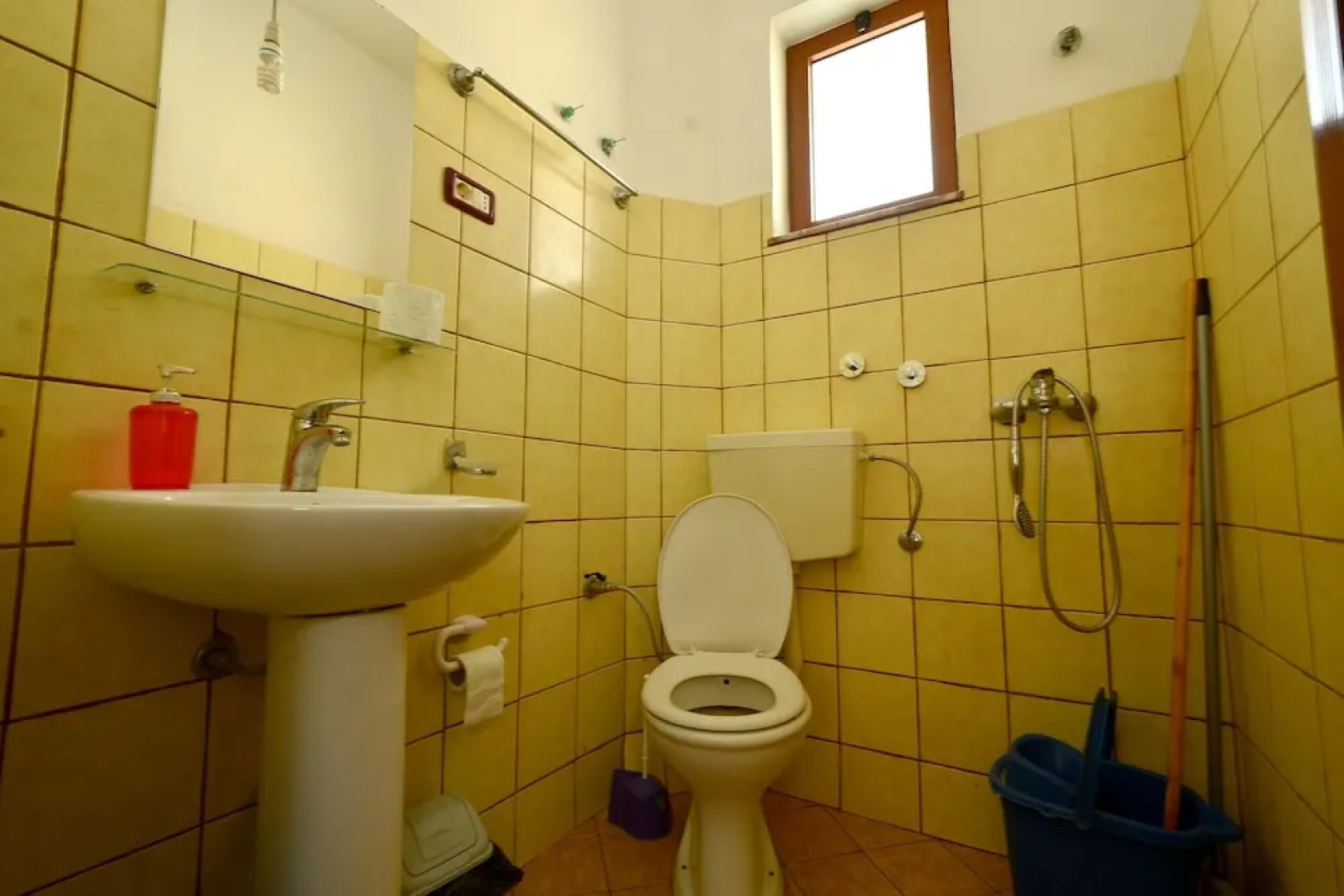 Apartment With one Bedroom in Velipojë, With Furnished Balcony and Wifi