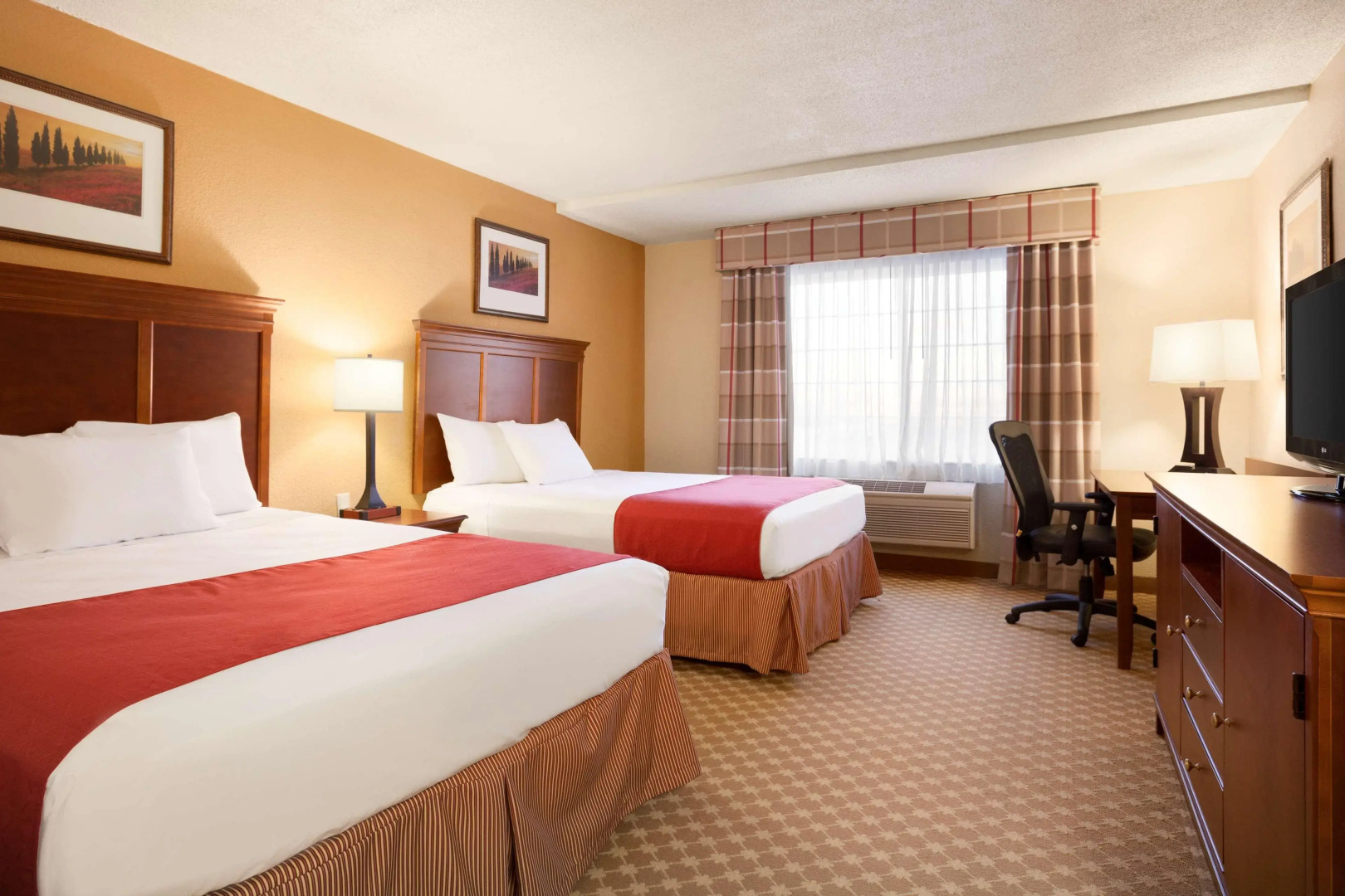 Portage Inn & Suites Kalamazoo