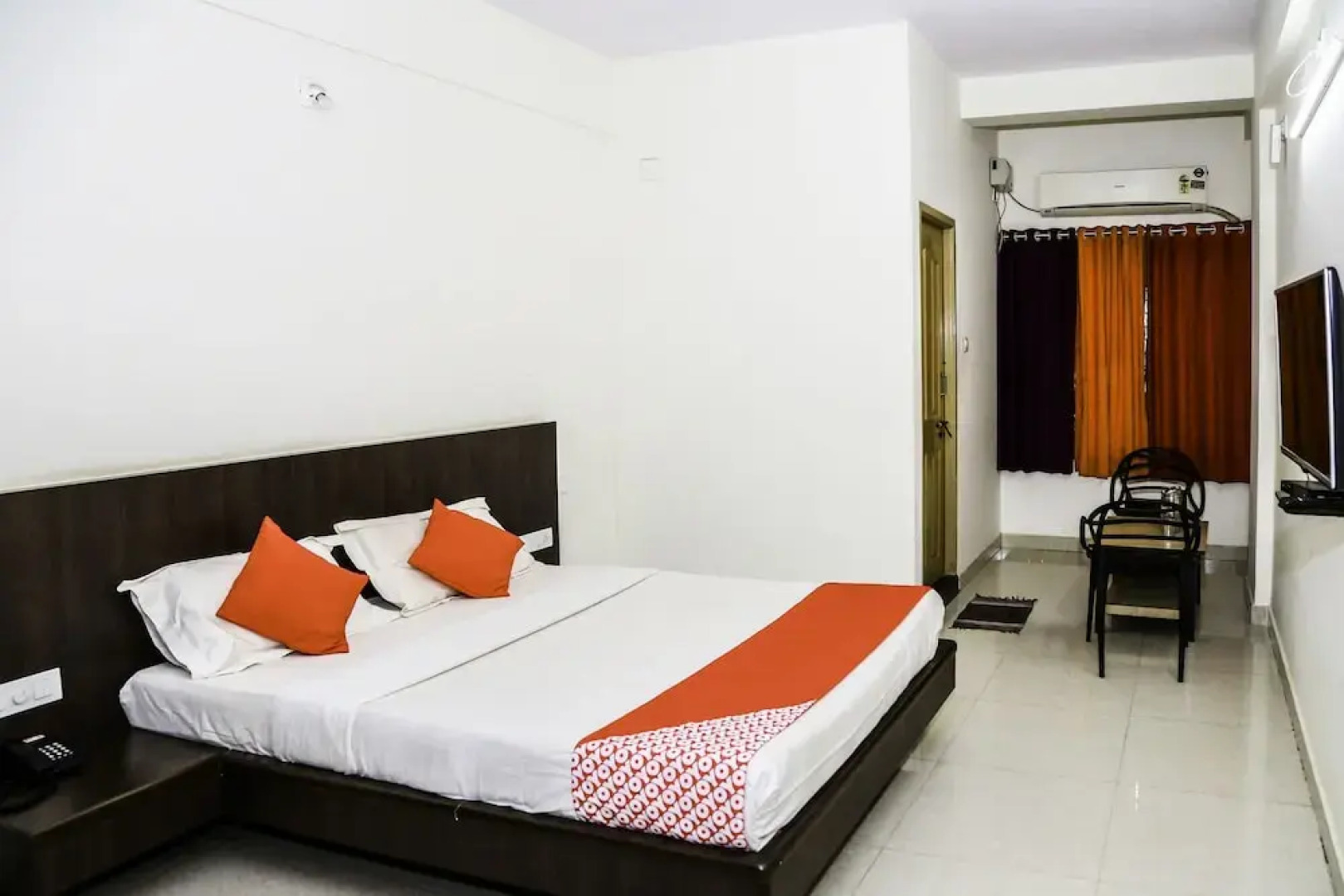 OYO 24265 Hotel Nagu Palace