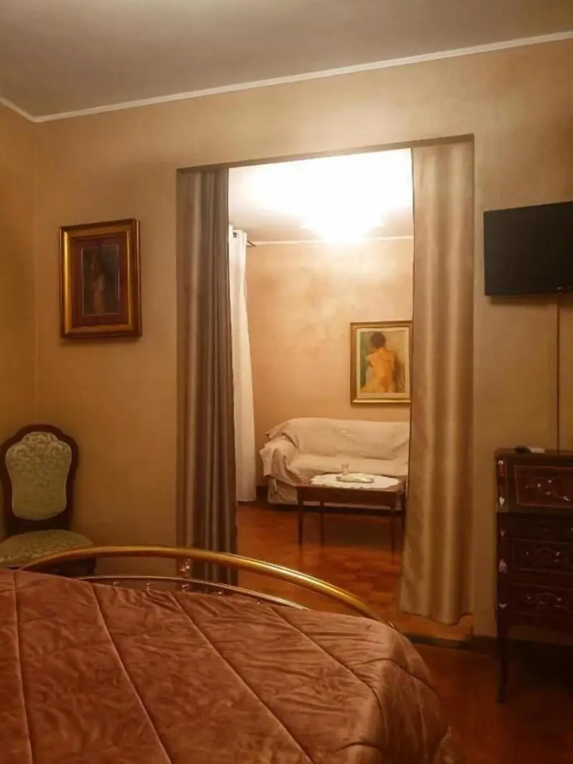 Villa Marisa bed breakfast and books