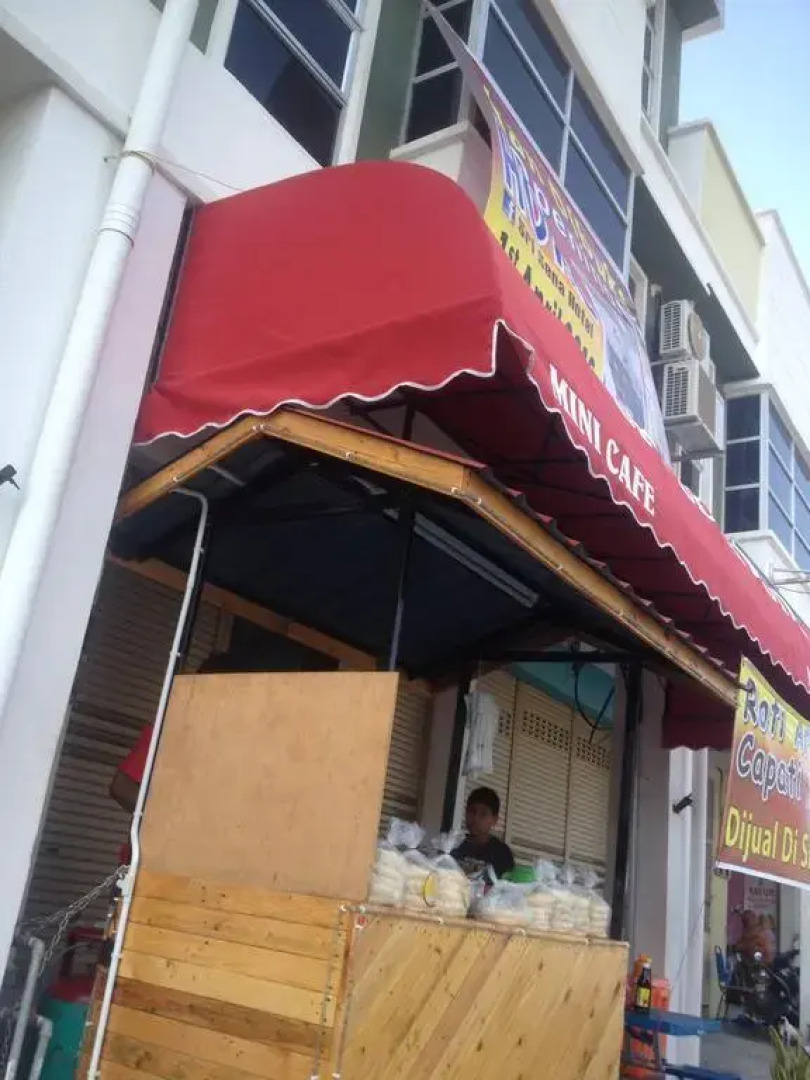 OYO 89831 Sri Sena Hotel