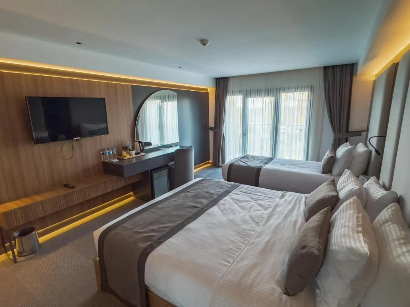 Sera Lake Center Hotel